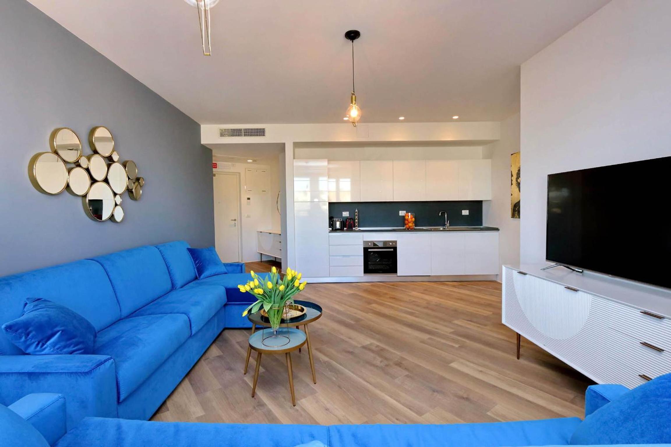Apartment 27