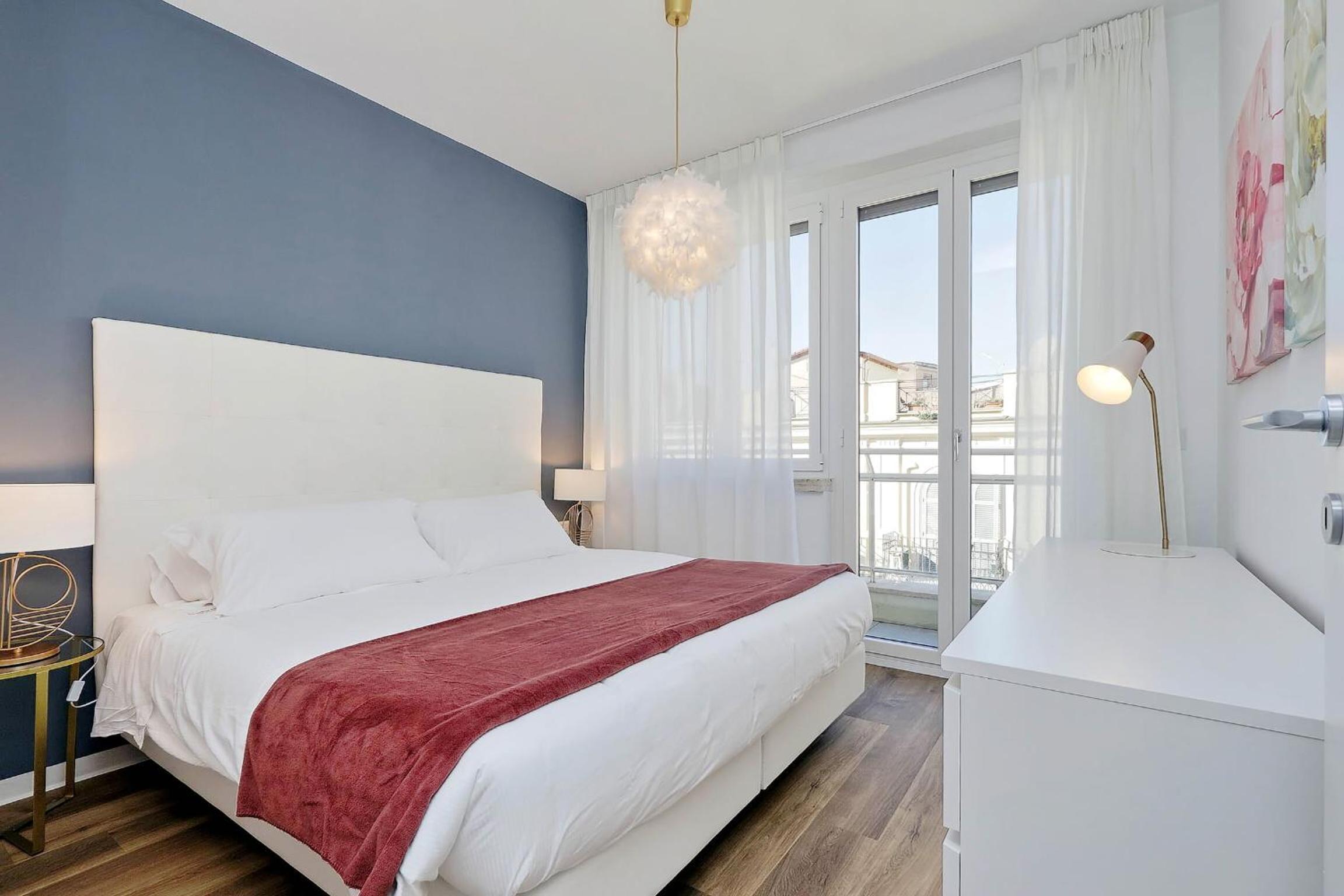 Apartment 28