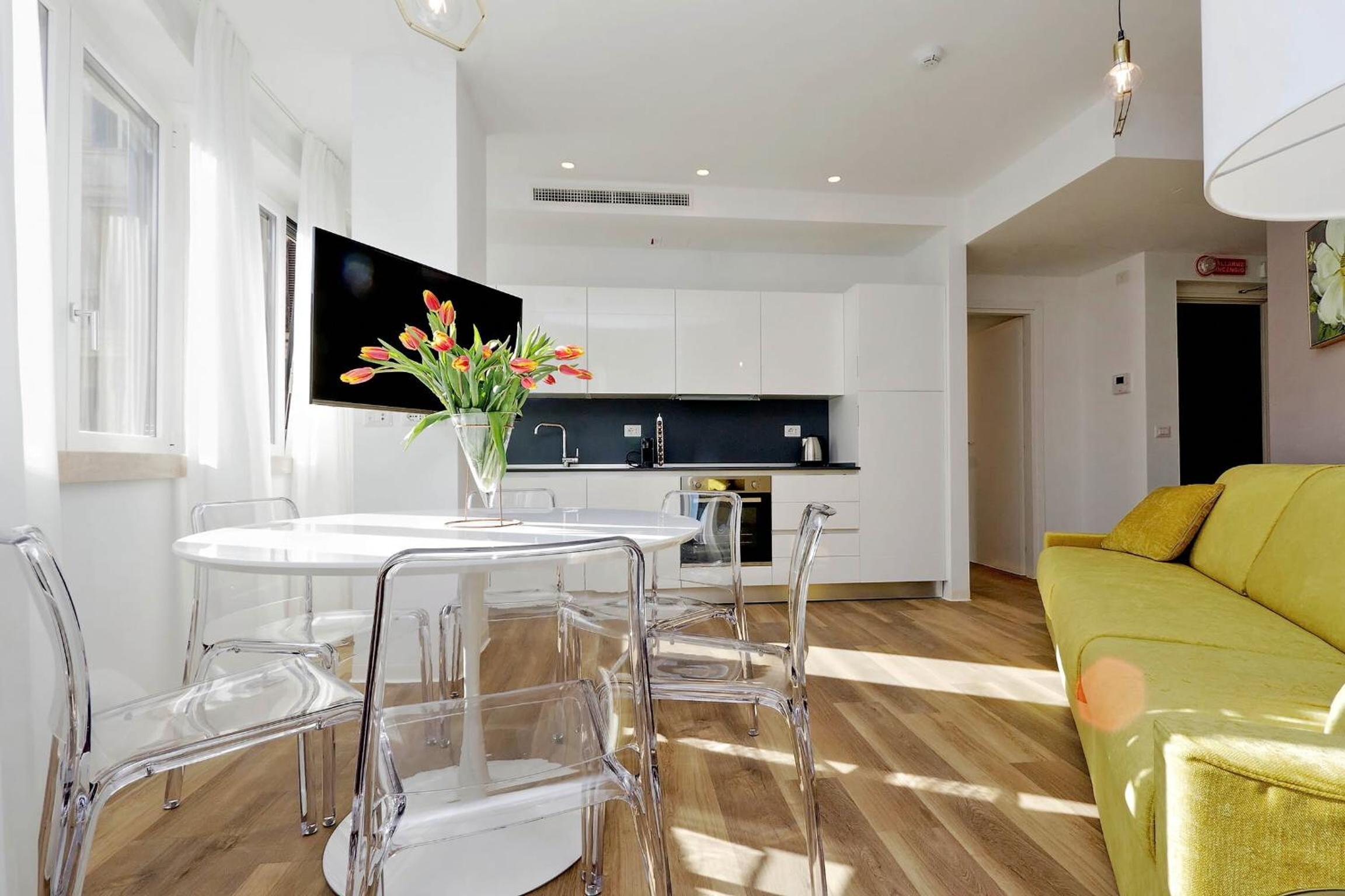 Apartment 36 photo 3