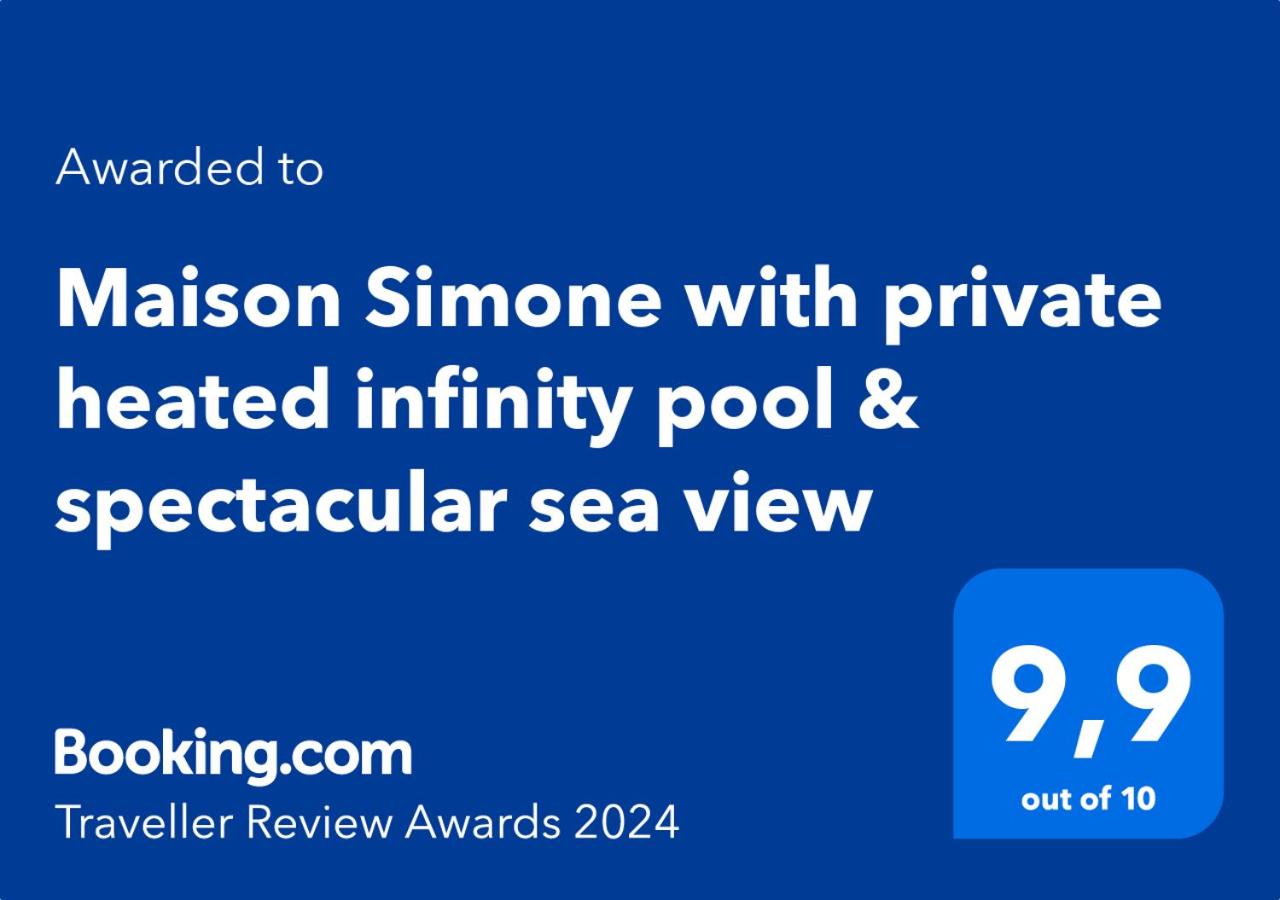 Five-Bedroom House photo 2