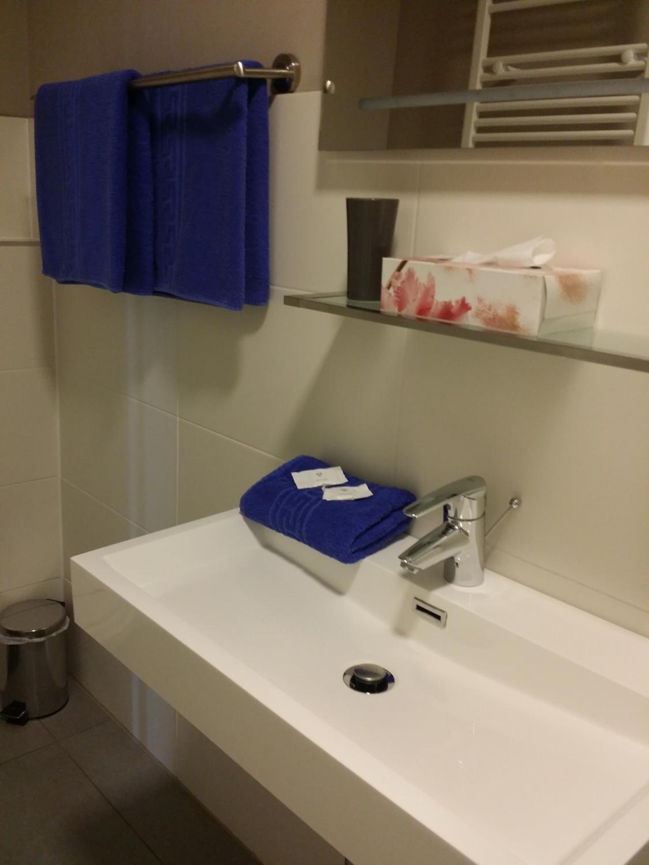 Studio Apartment (3 Adults) - Photo 14