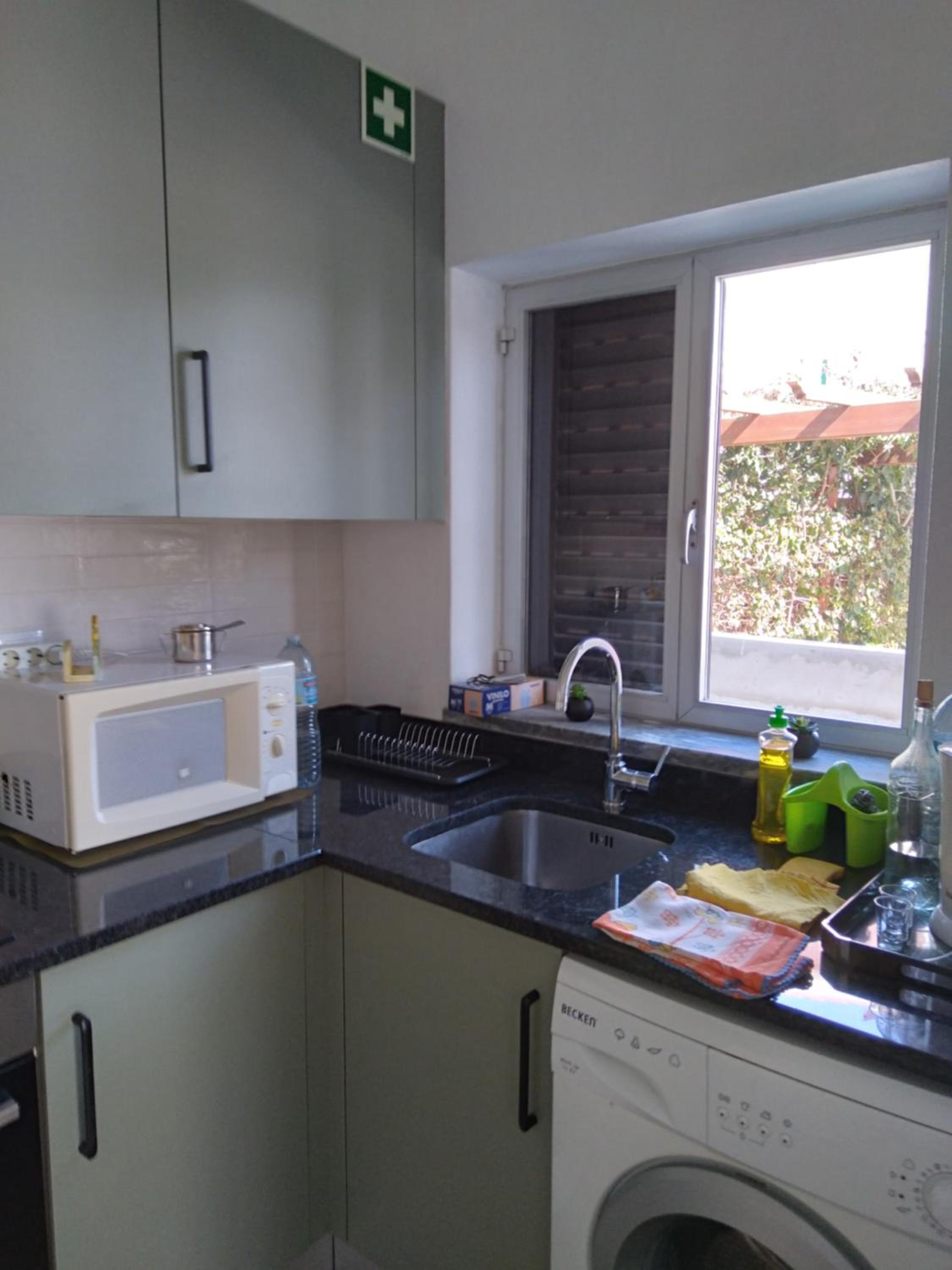 Two-Bedroom House - Photo 20