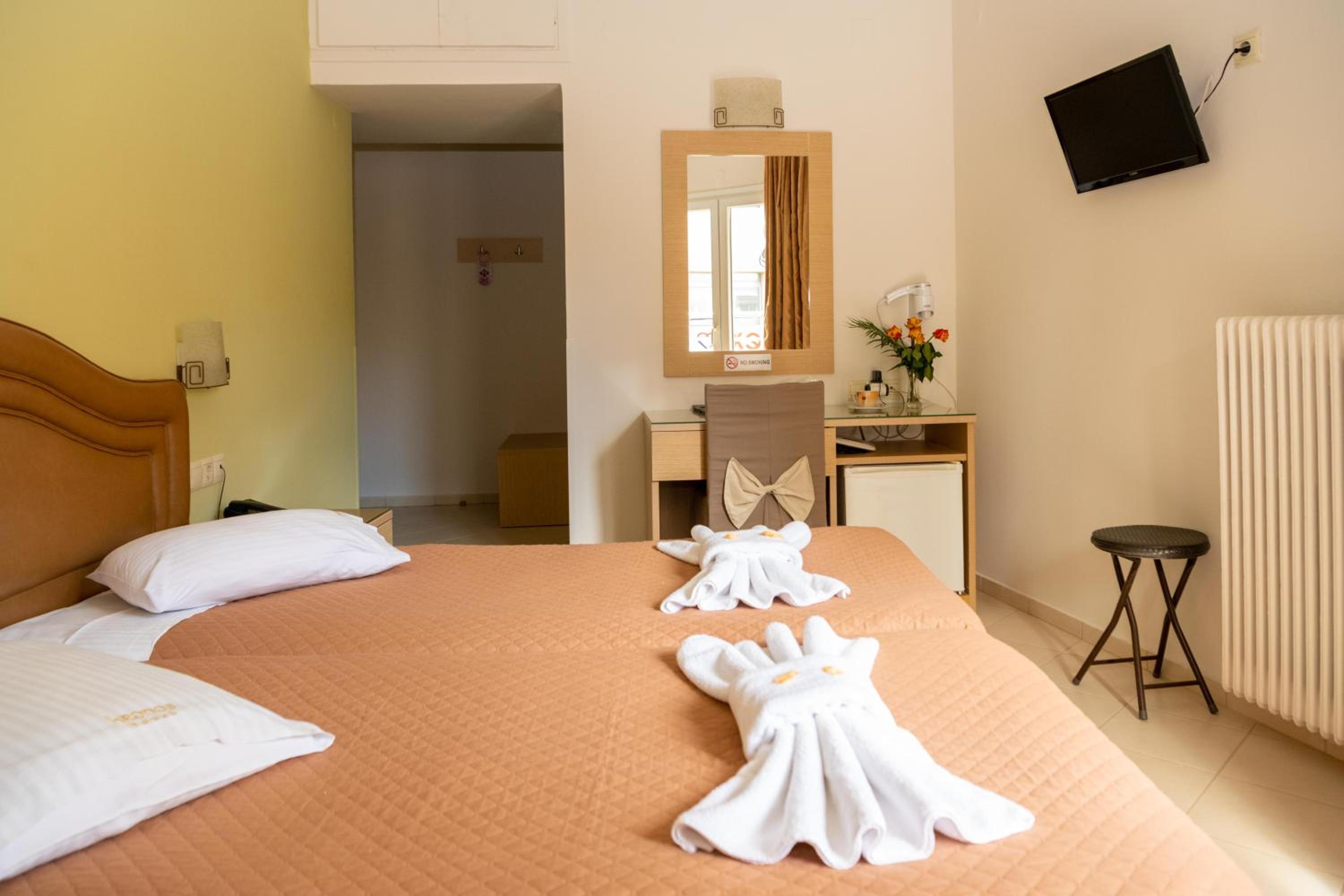 Doppel- oder Zweibettzimmer mit Stadtblick