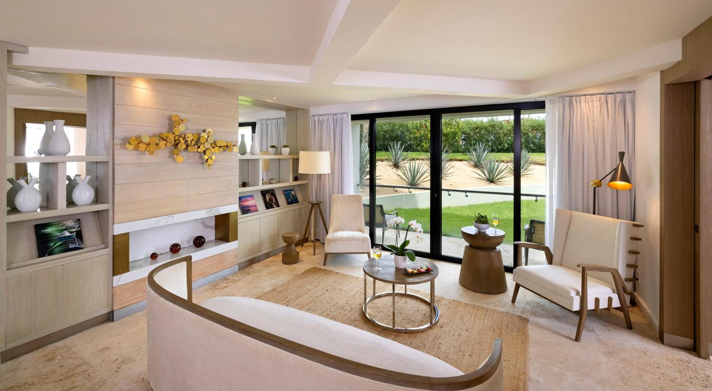 The Reserve Master Suite - Ocean Front Swim Up thumbnail 6