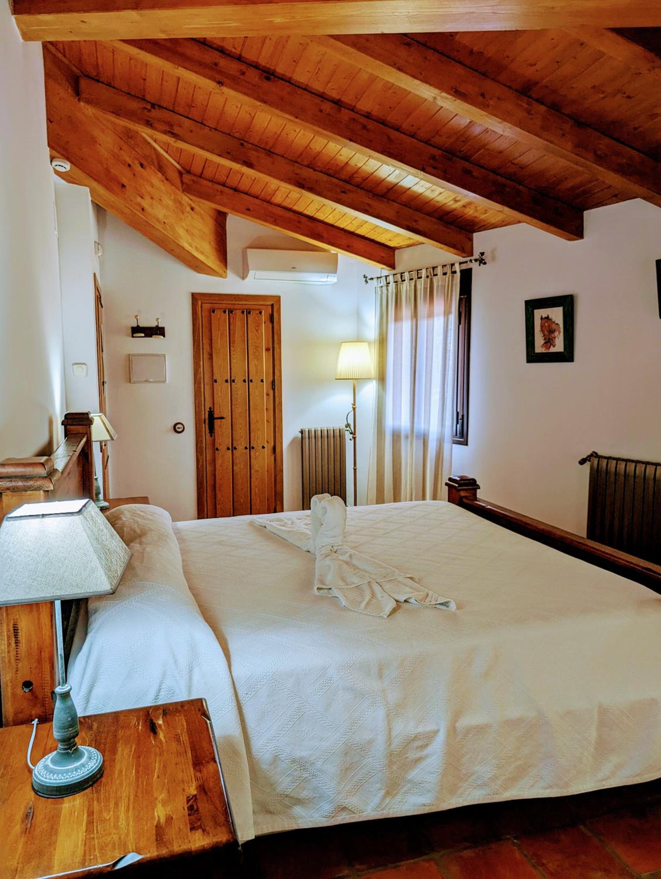 Deluxe King Room photo 2