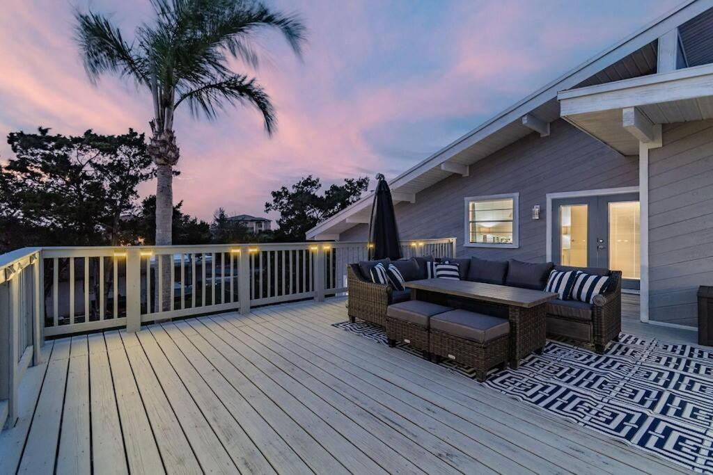 Four-Bedroom House photo 3