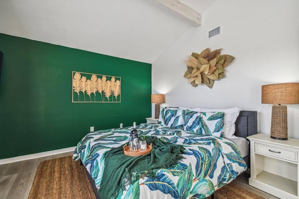 Four-Bedroom House photo 2
