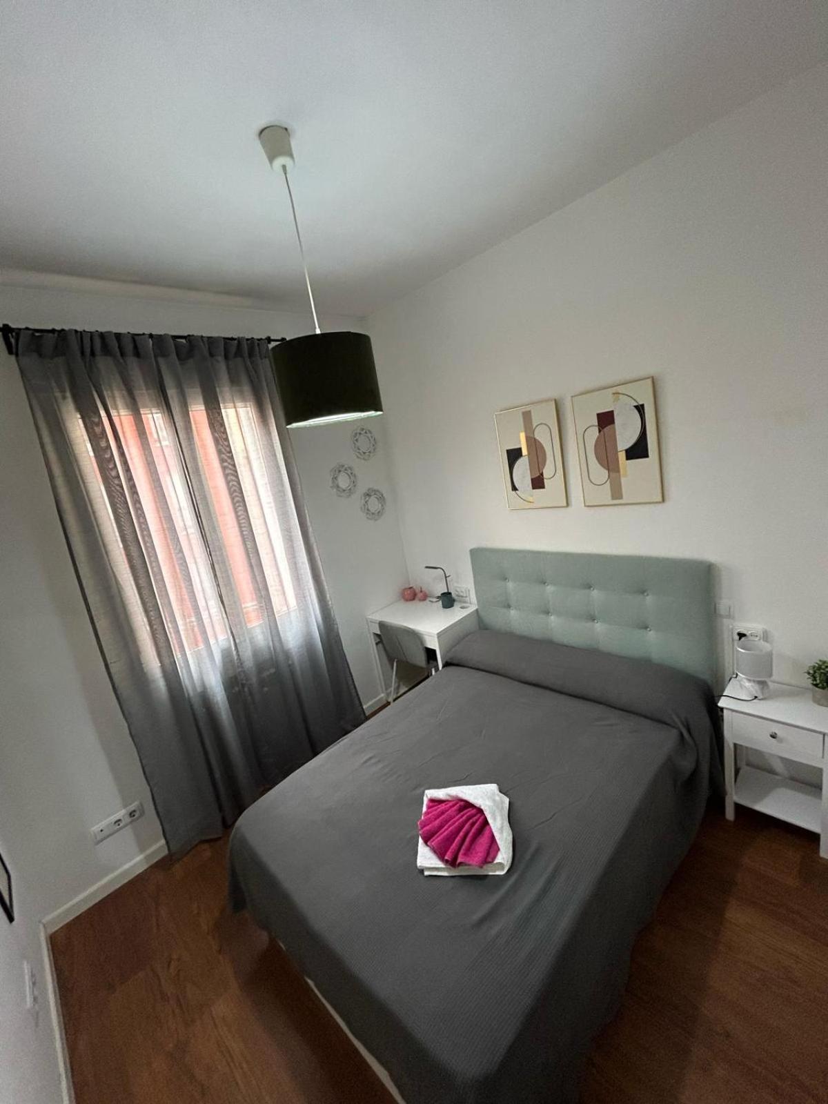 Standard Double Room with Shared Bathroom photo 2