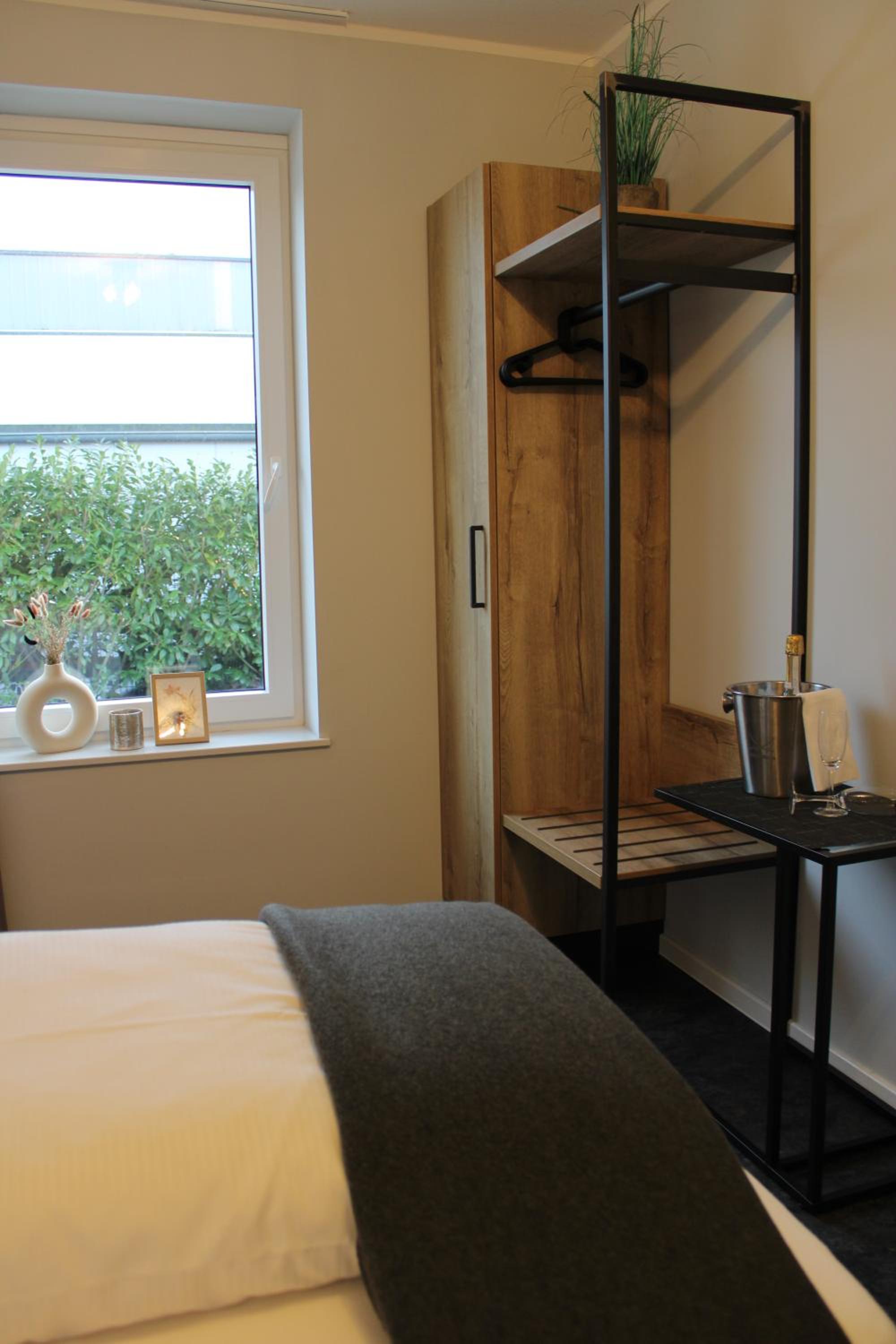 Standard Double Room photo 3