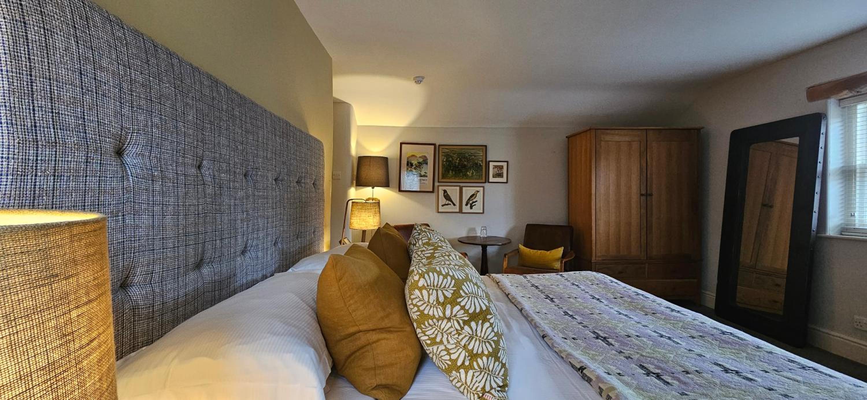 Deluxe King Room