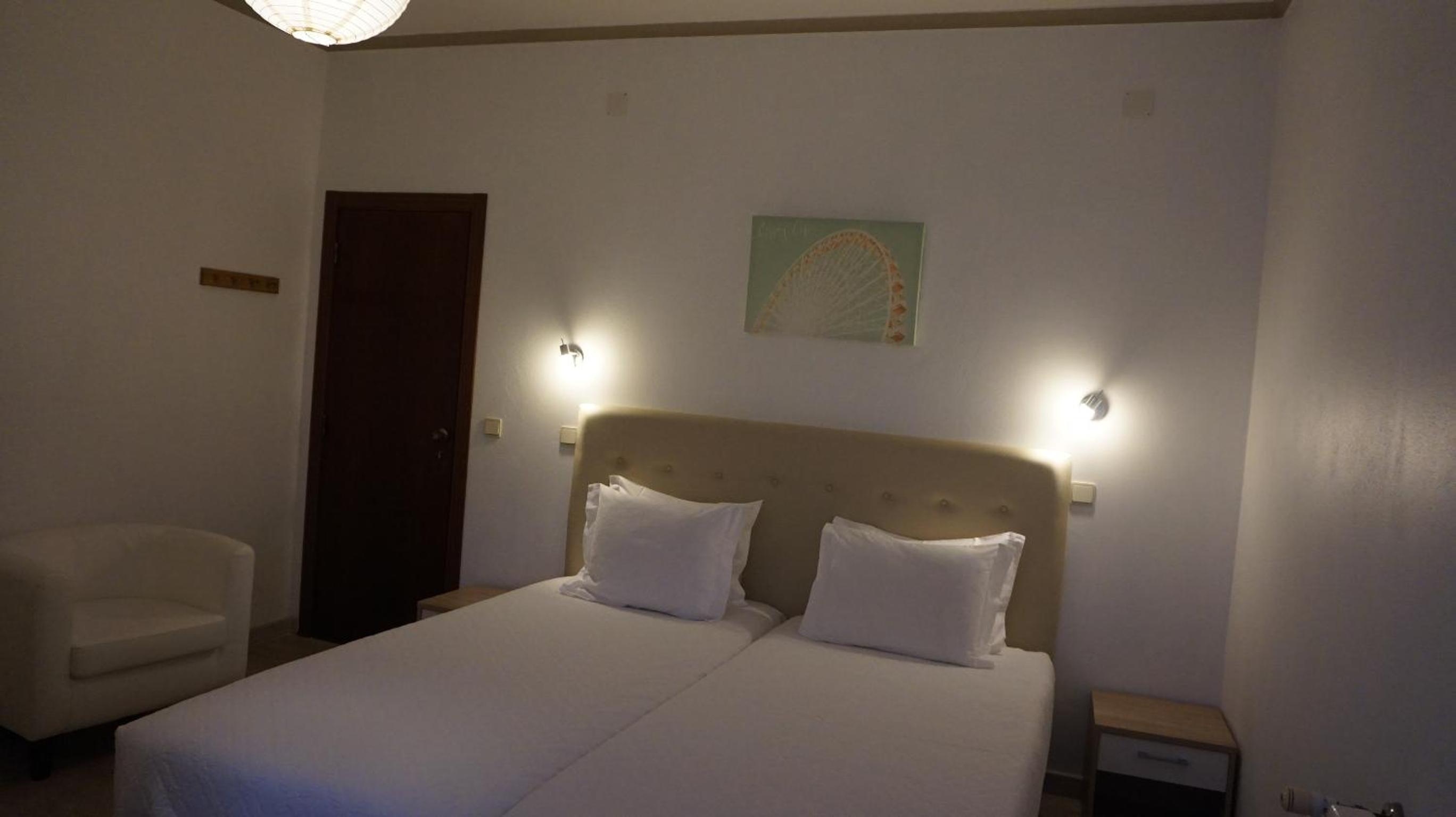 Two-Bedroom Apartment with Sea View - First Floor - Photo 8