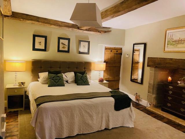 Queen Room with Garden View