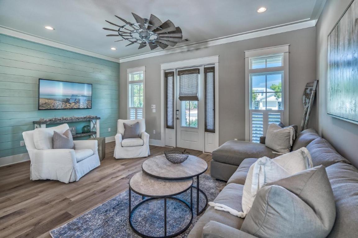 Four-Bedroom House photo 1