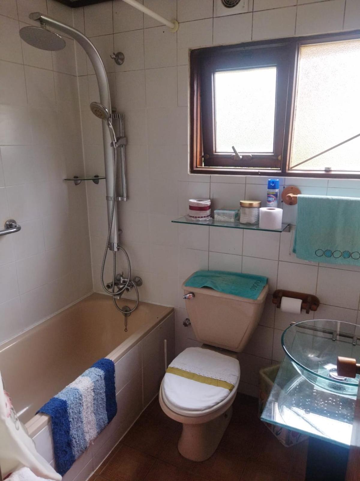 Single Room with Private External Bathroom photo 2