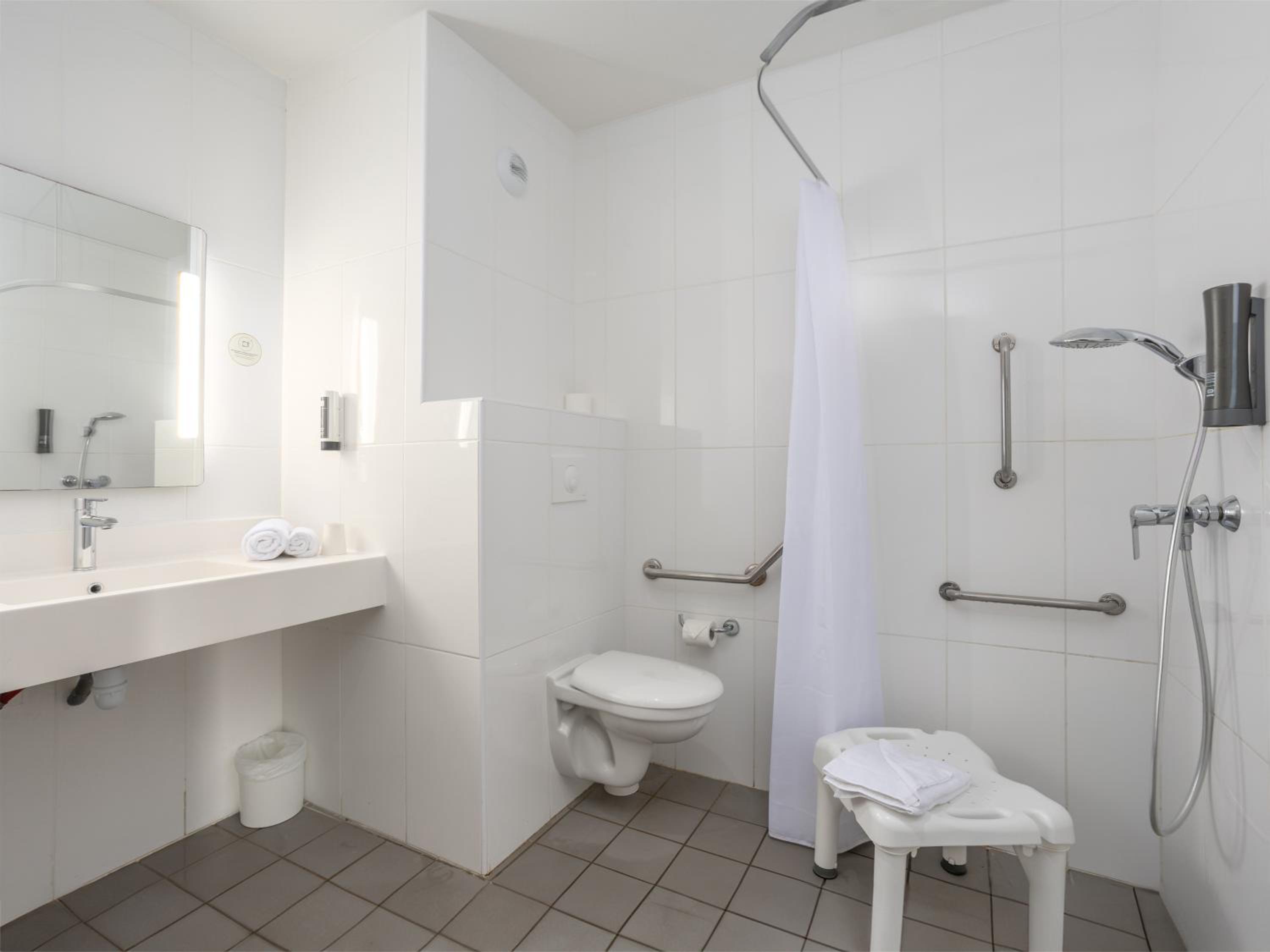 Double Room - Disability Access - Photo 2
