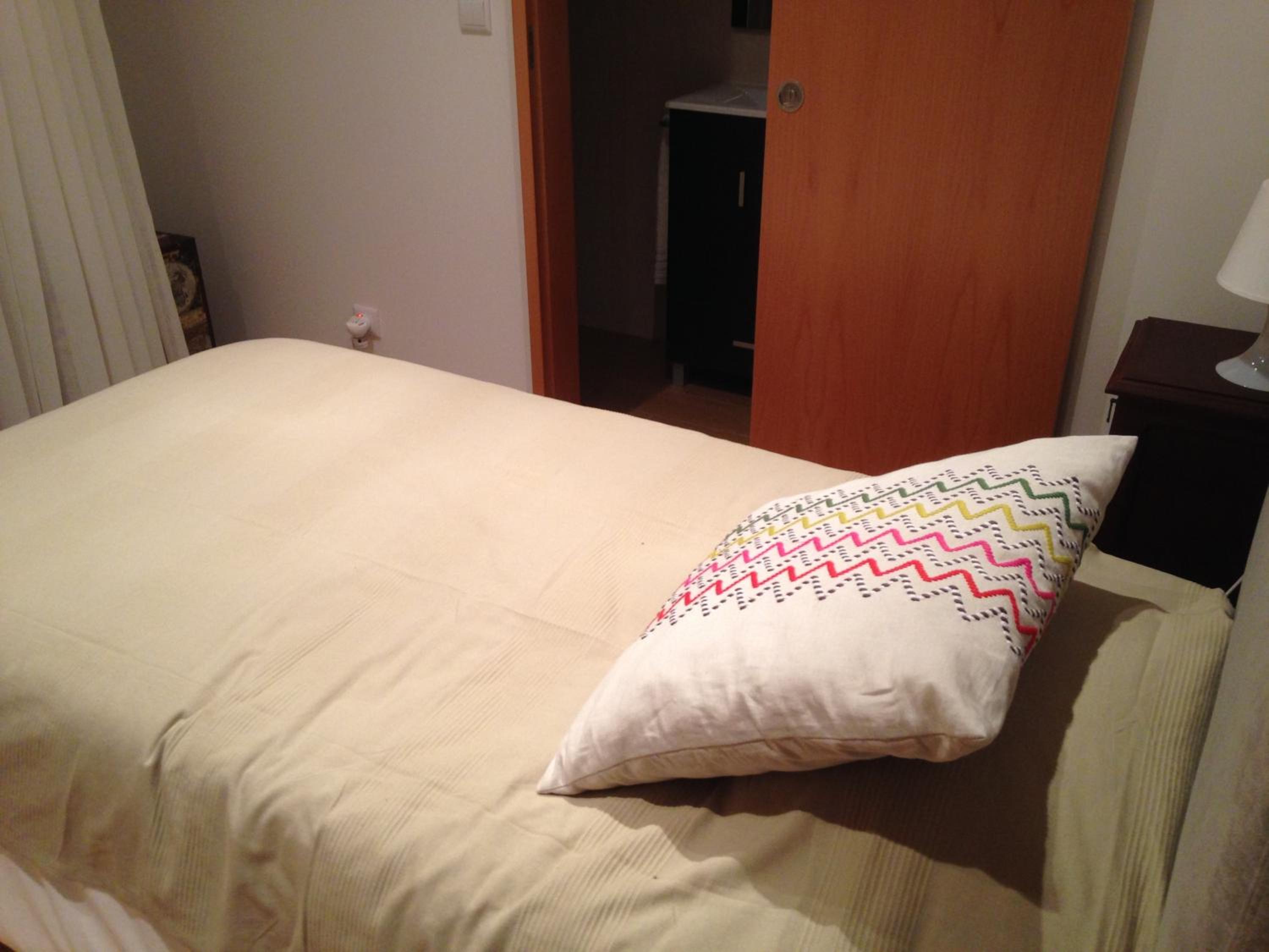 Single Room with Private Bathroom