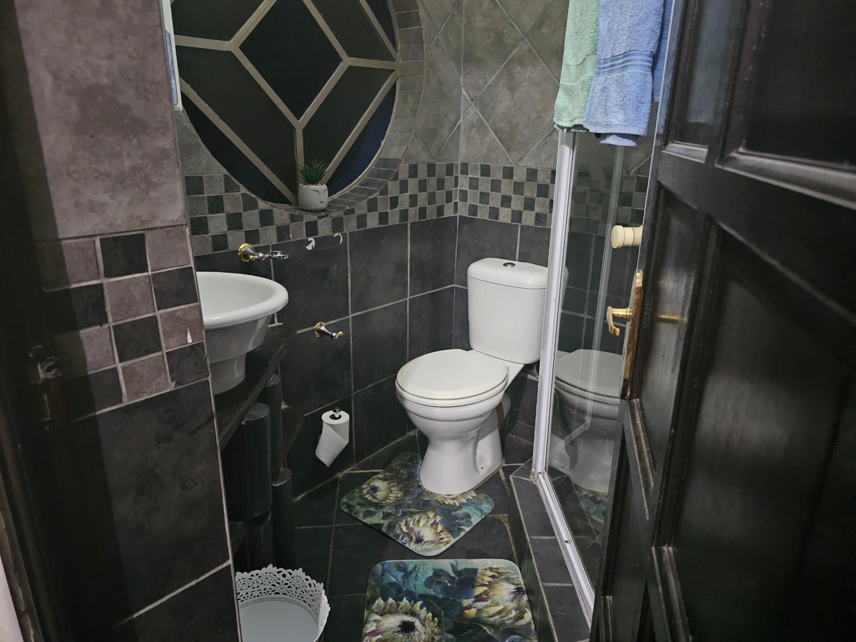 Large Double Room photo 2