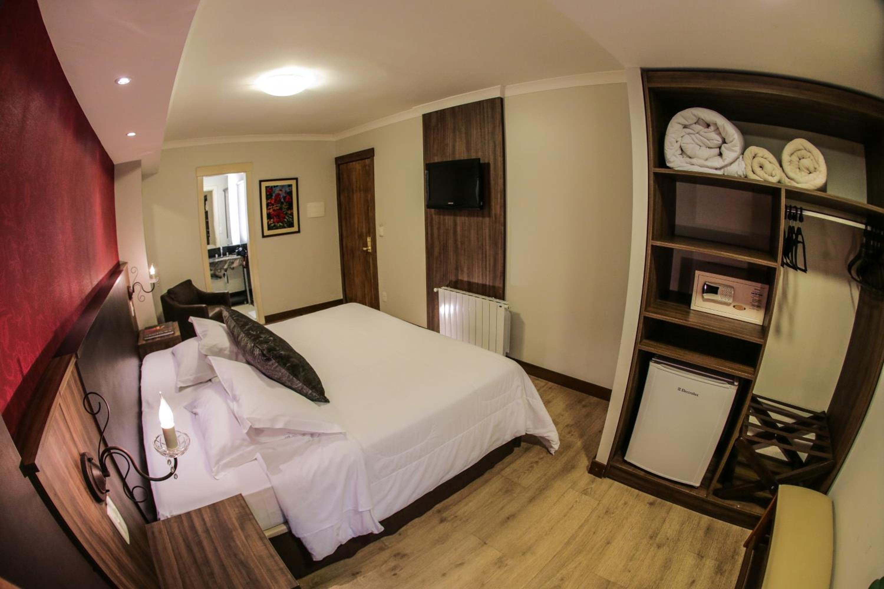 Standard Double Room photo 2