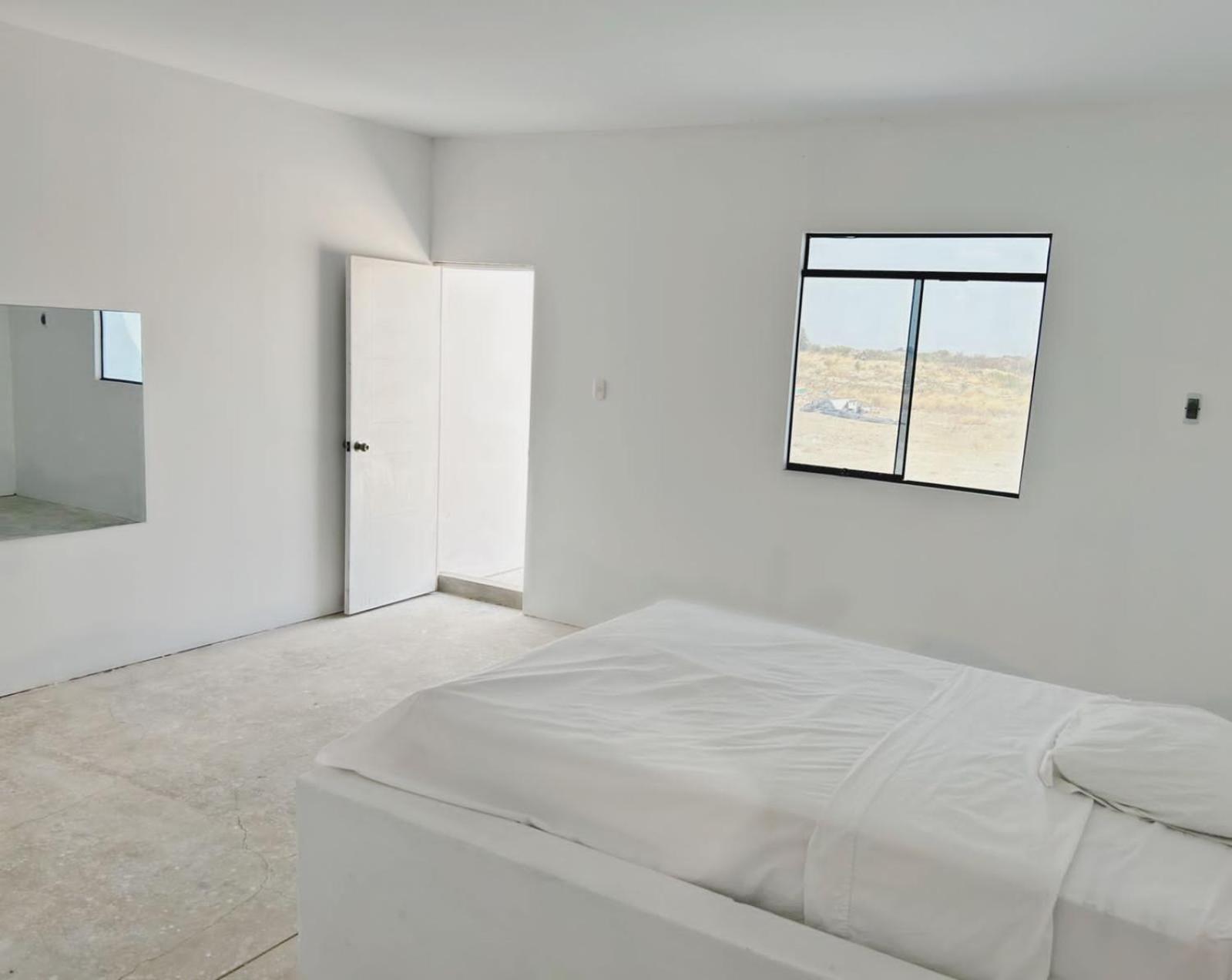Double Room With Private Bathroom photo 2