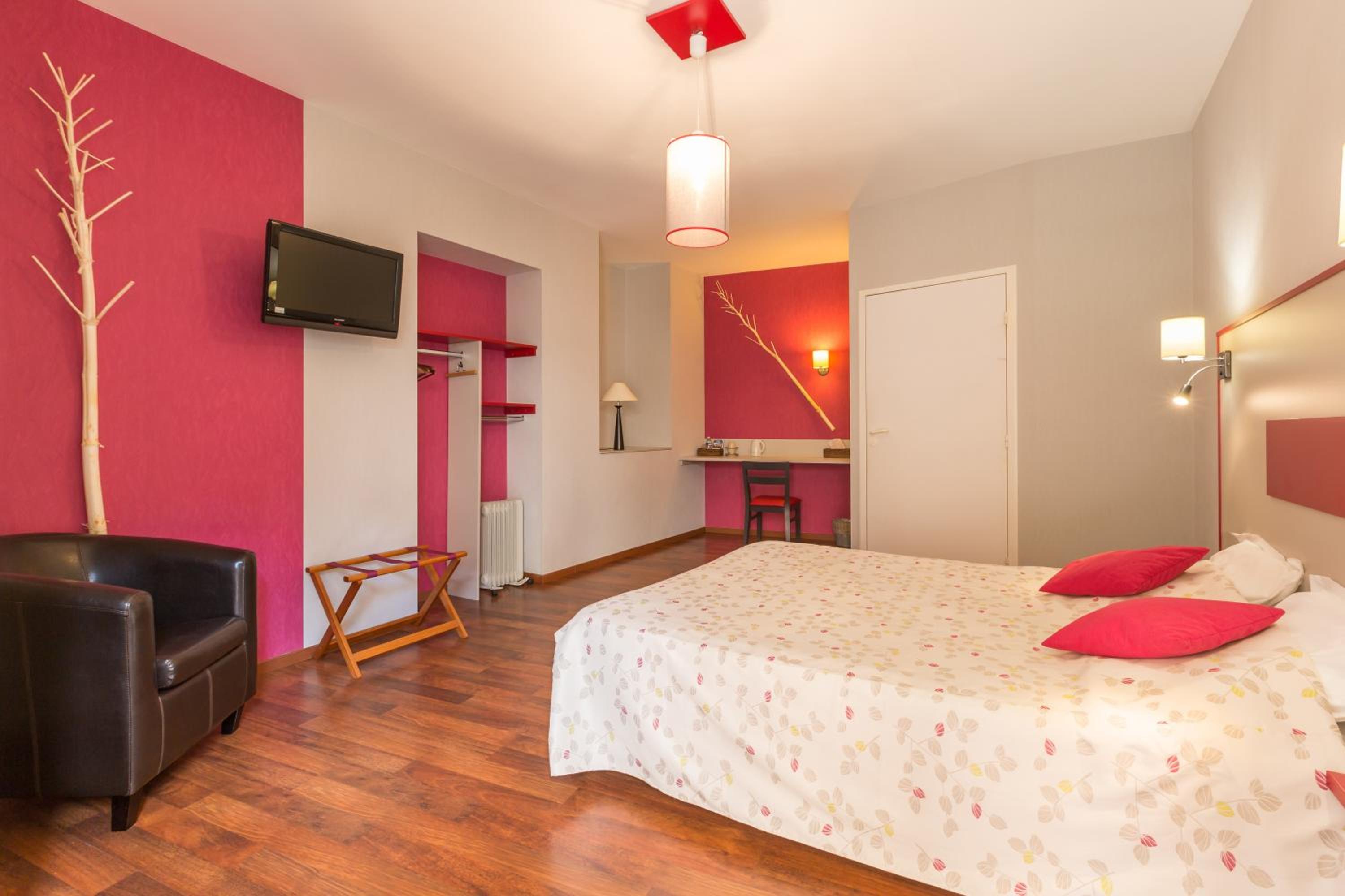 Standard Double Room photo 3