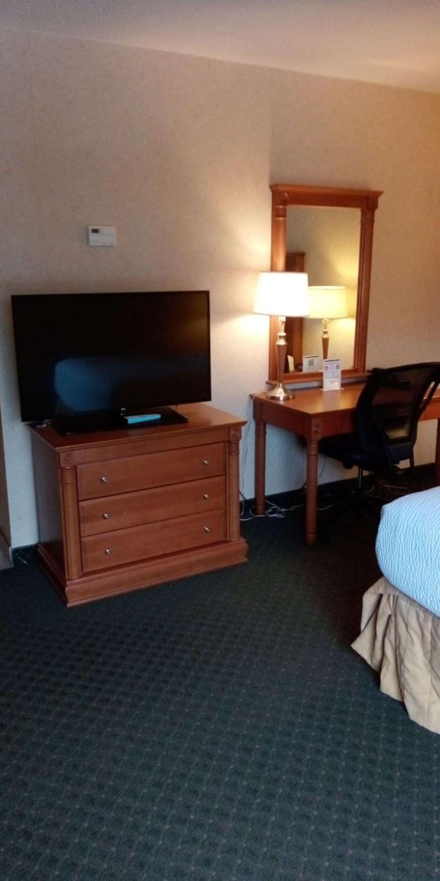 Queen Room with River View - Non-smoking - Photo 2