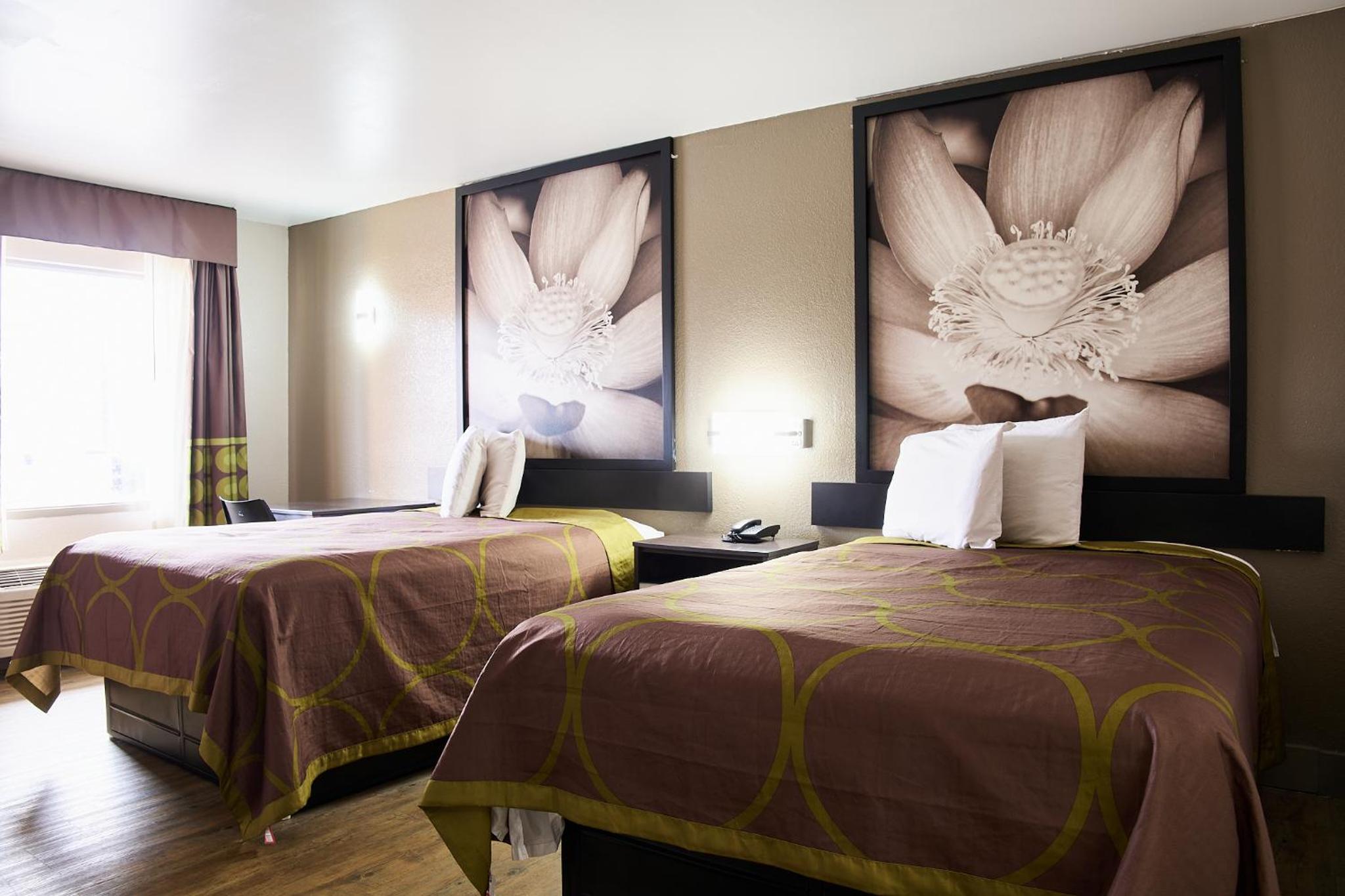 Double Room with Two Double Beds - Non-Smoking - Photo 1