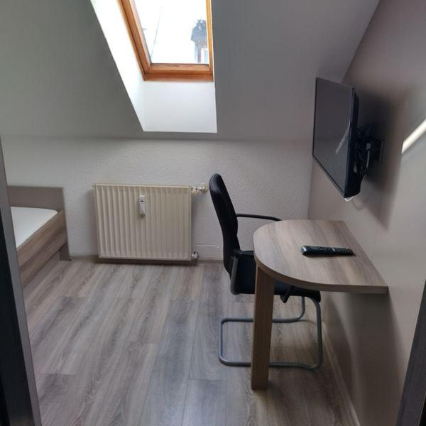Single Room with Shared Bathroom