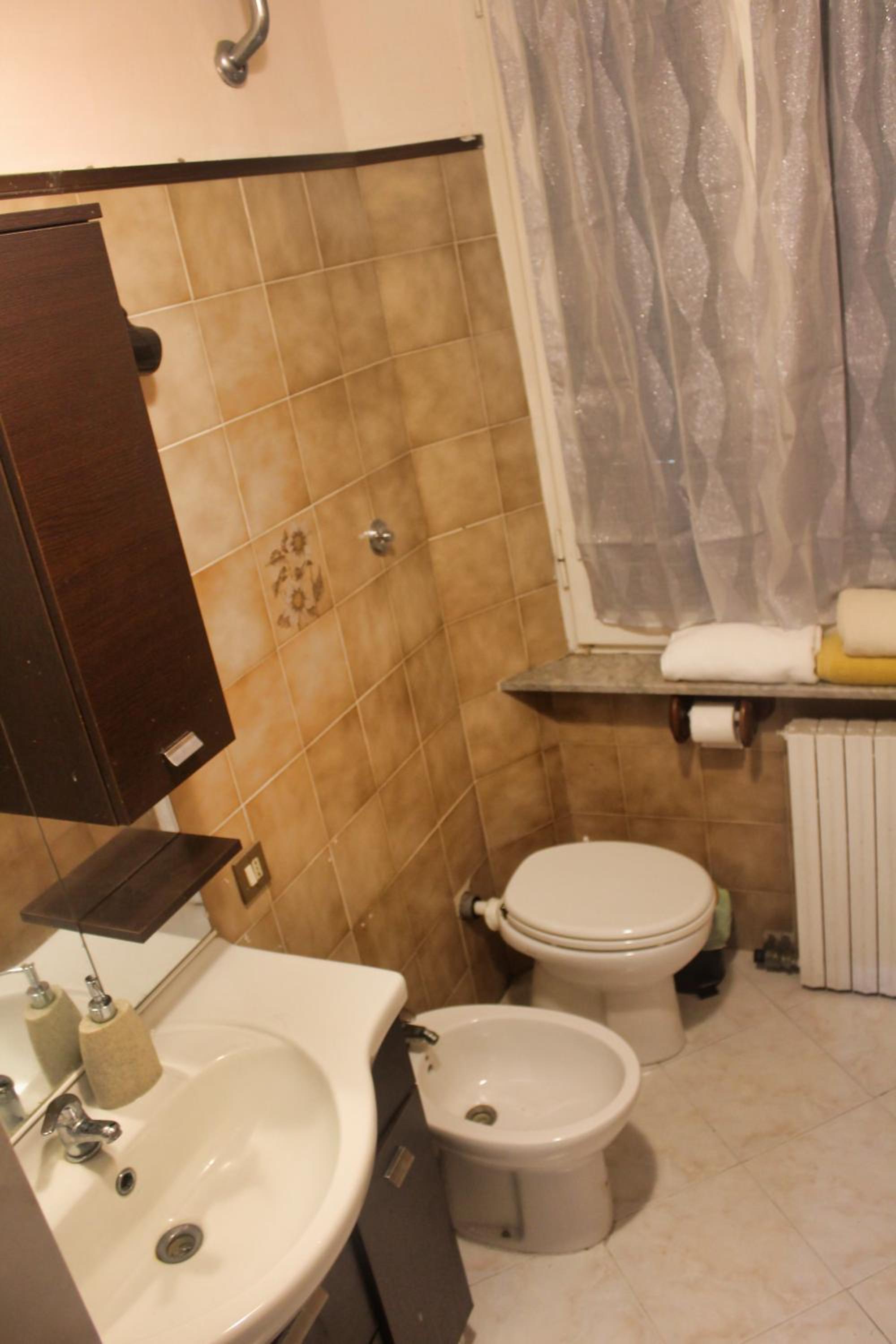 Double Room With Shared Bathroom photo 2