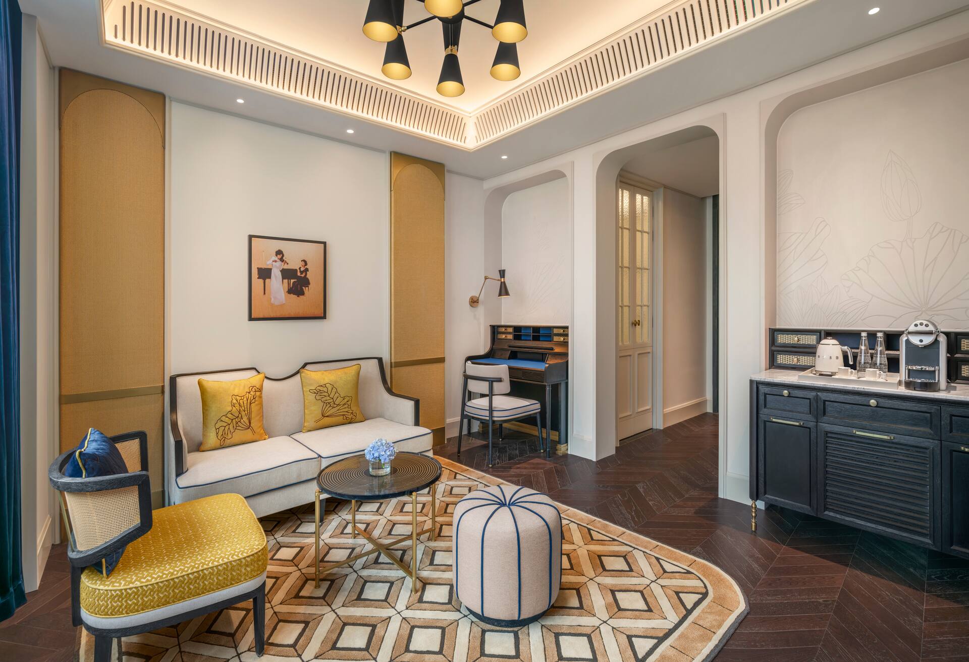 King Sorrento Sonata Suite