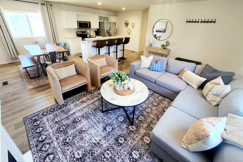 Four-Bedroom House photo 1