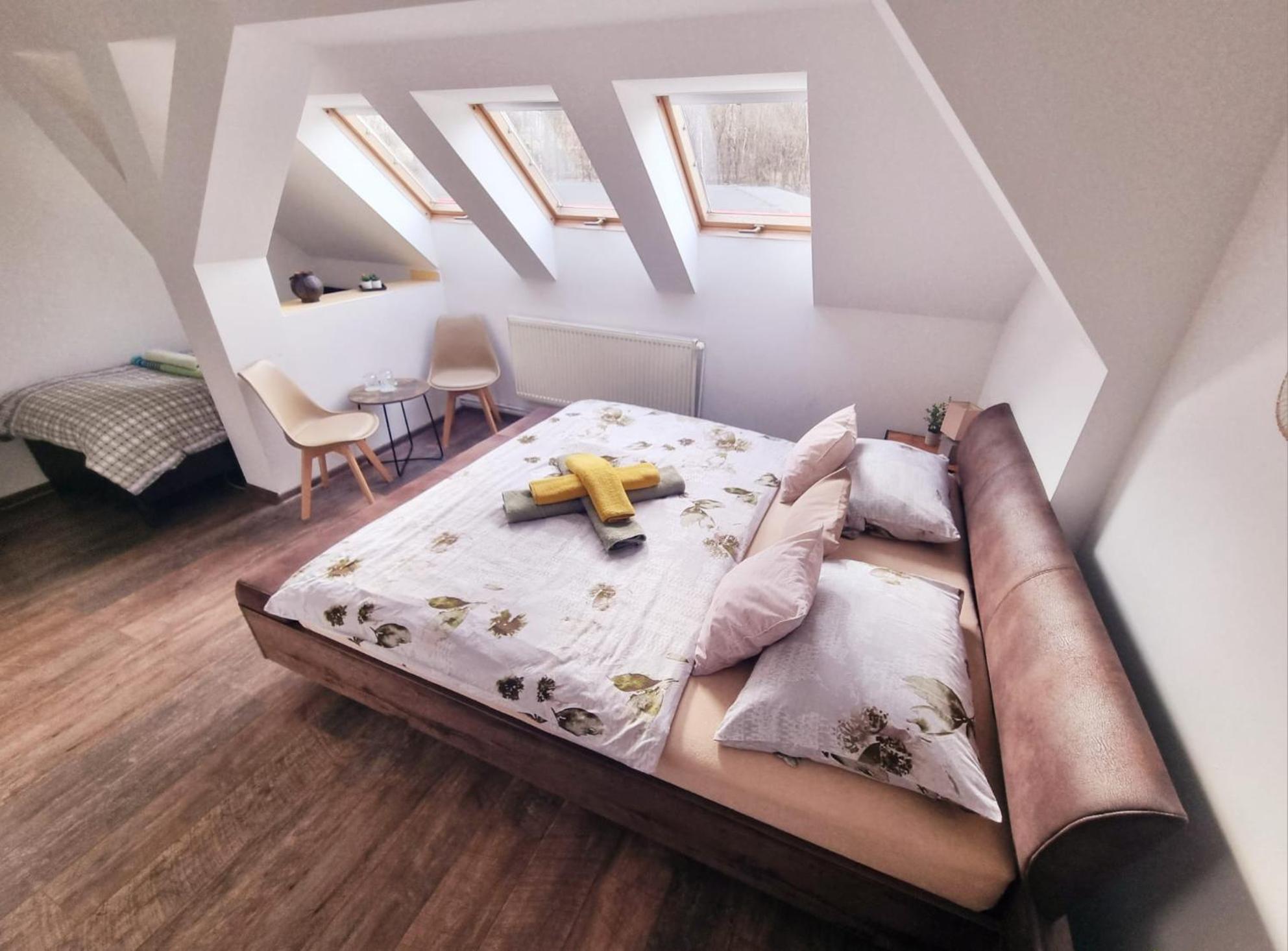 Comfort Triple Room