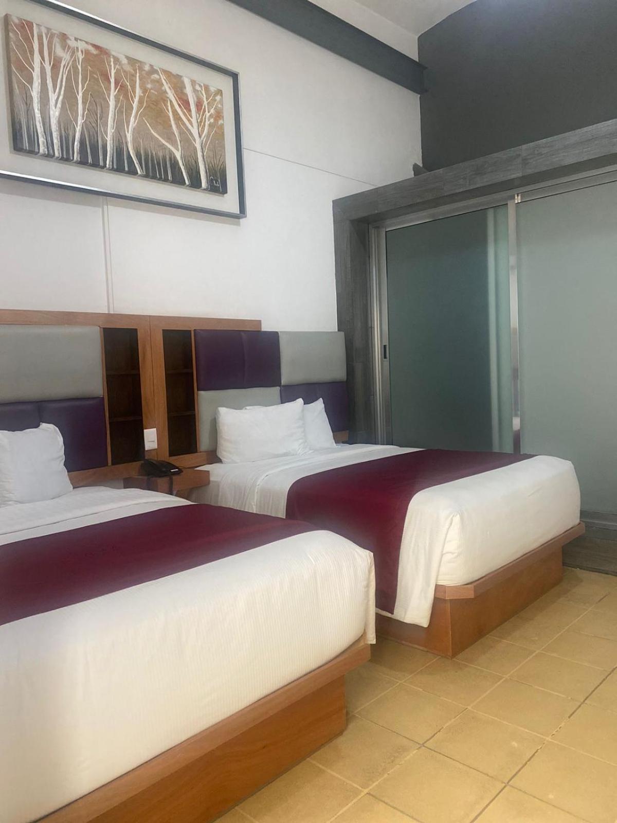 Deluxe Double Room with Two Double Beds - Photo 1
