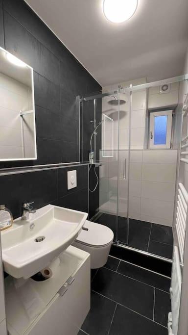 Two-Bedroom Apartment photo 2