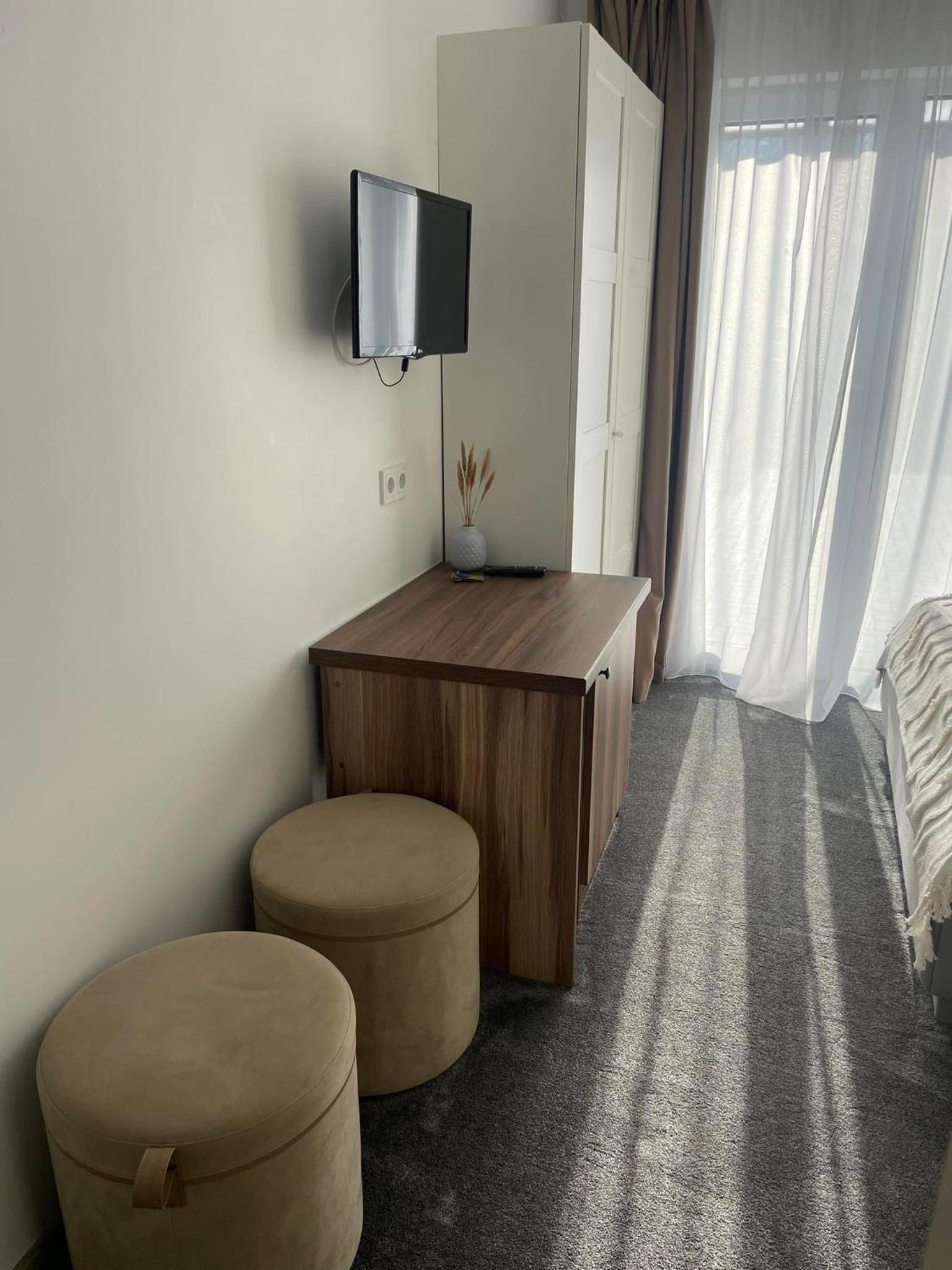 Economy Double Room - Photo 6