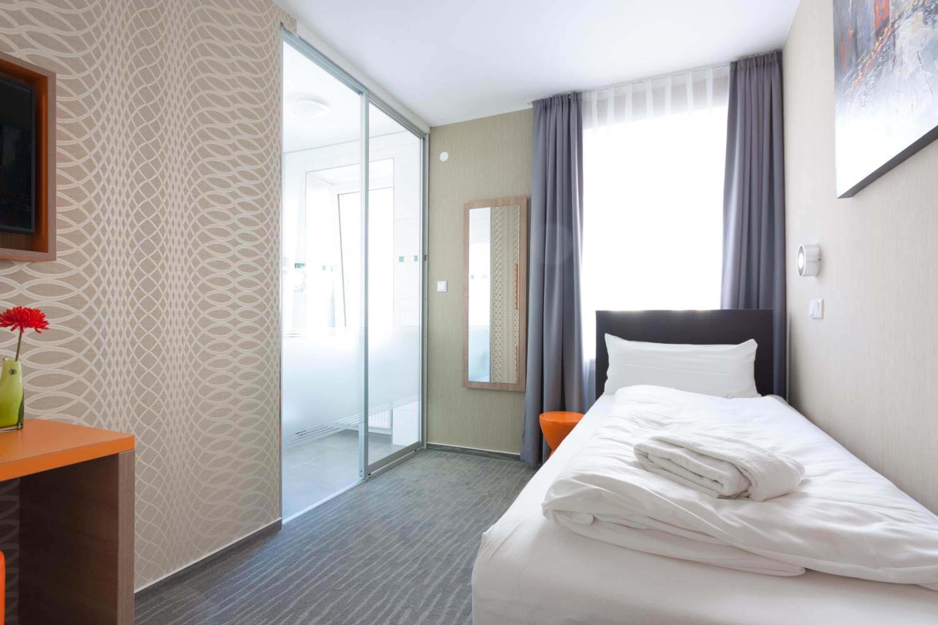 Small Single Room
