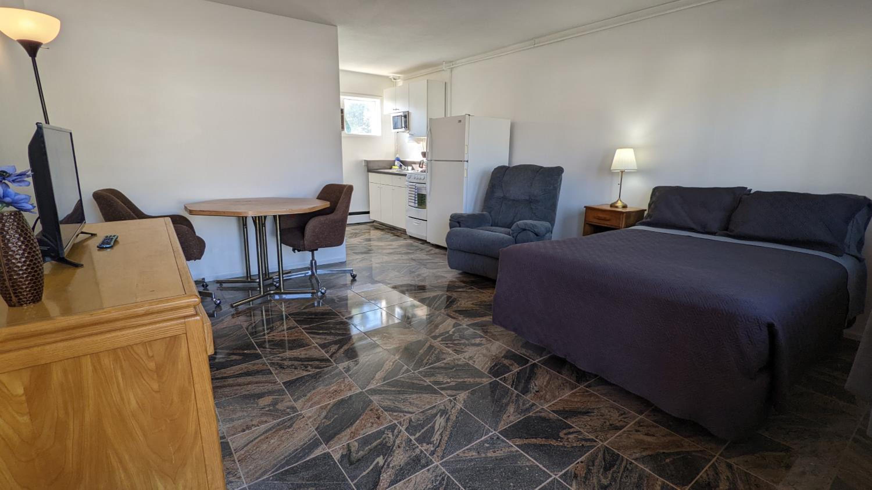 Deluxe Double Room with Bath photo 2