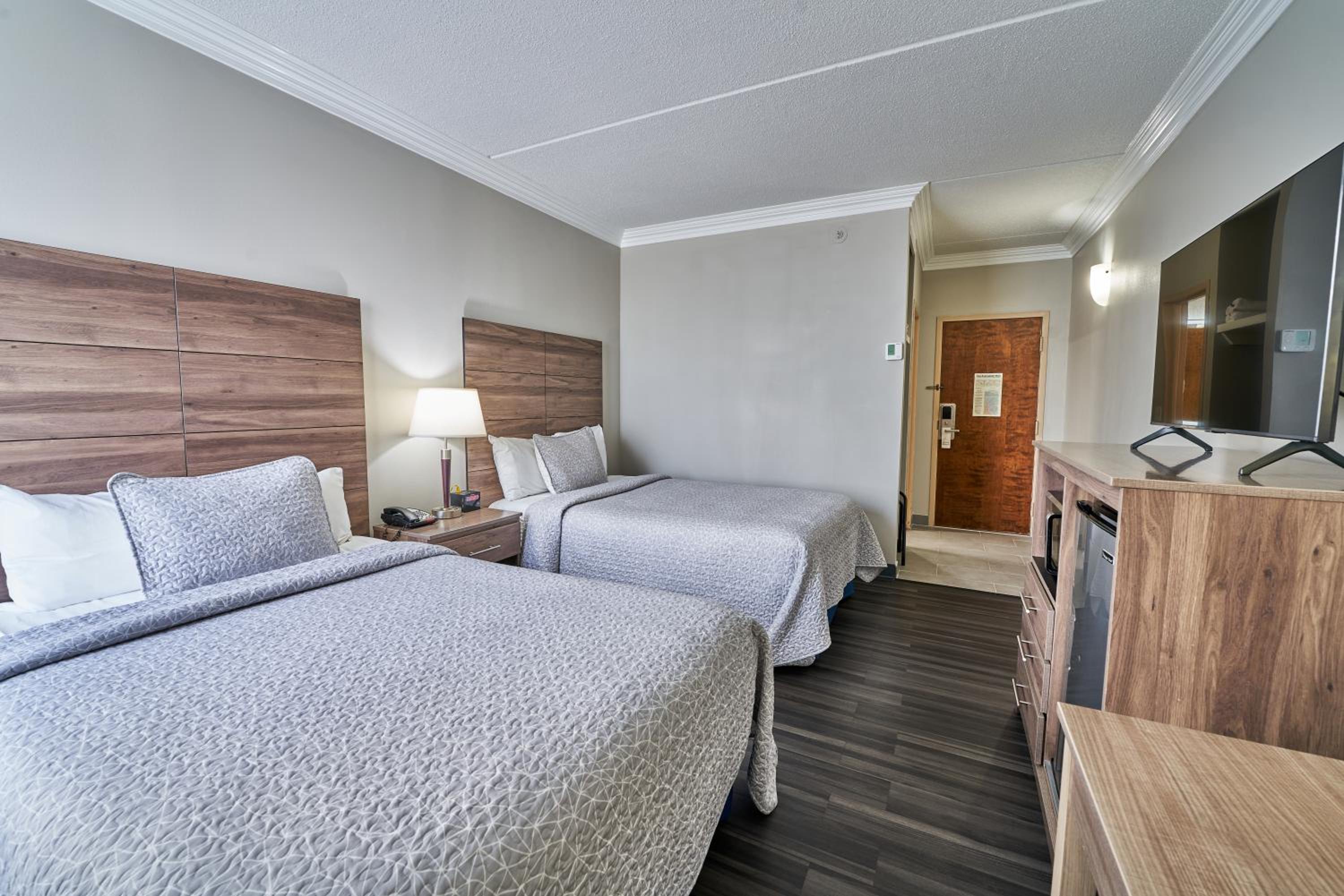 Double Room with Two Double Beds - Non-Smoking - Photo 4