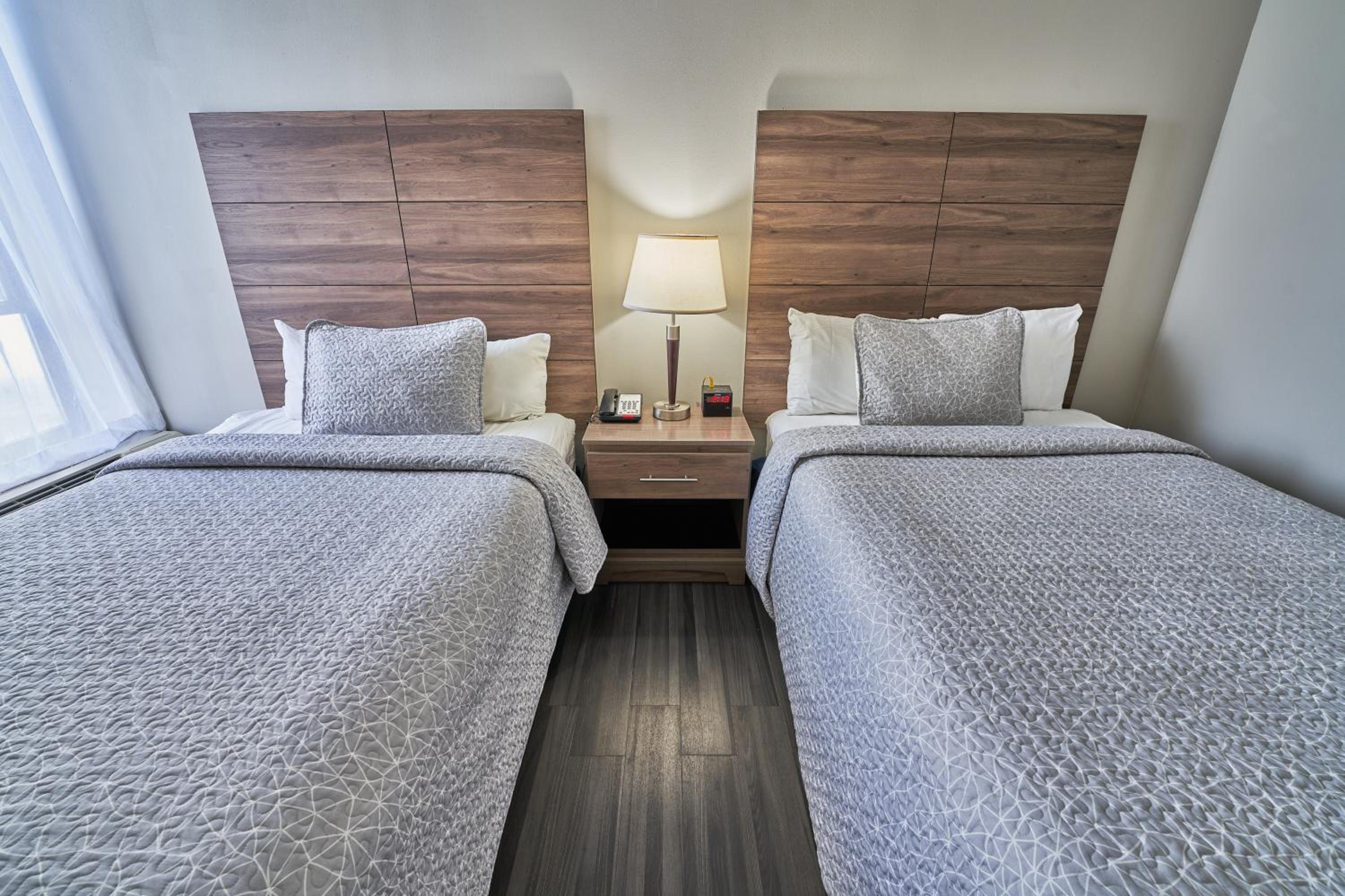 Double Room with Two Double Beds - Non-Smoking - Photo 5