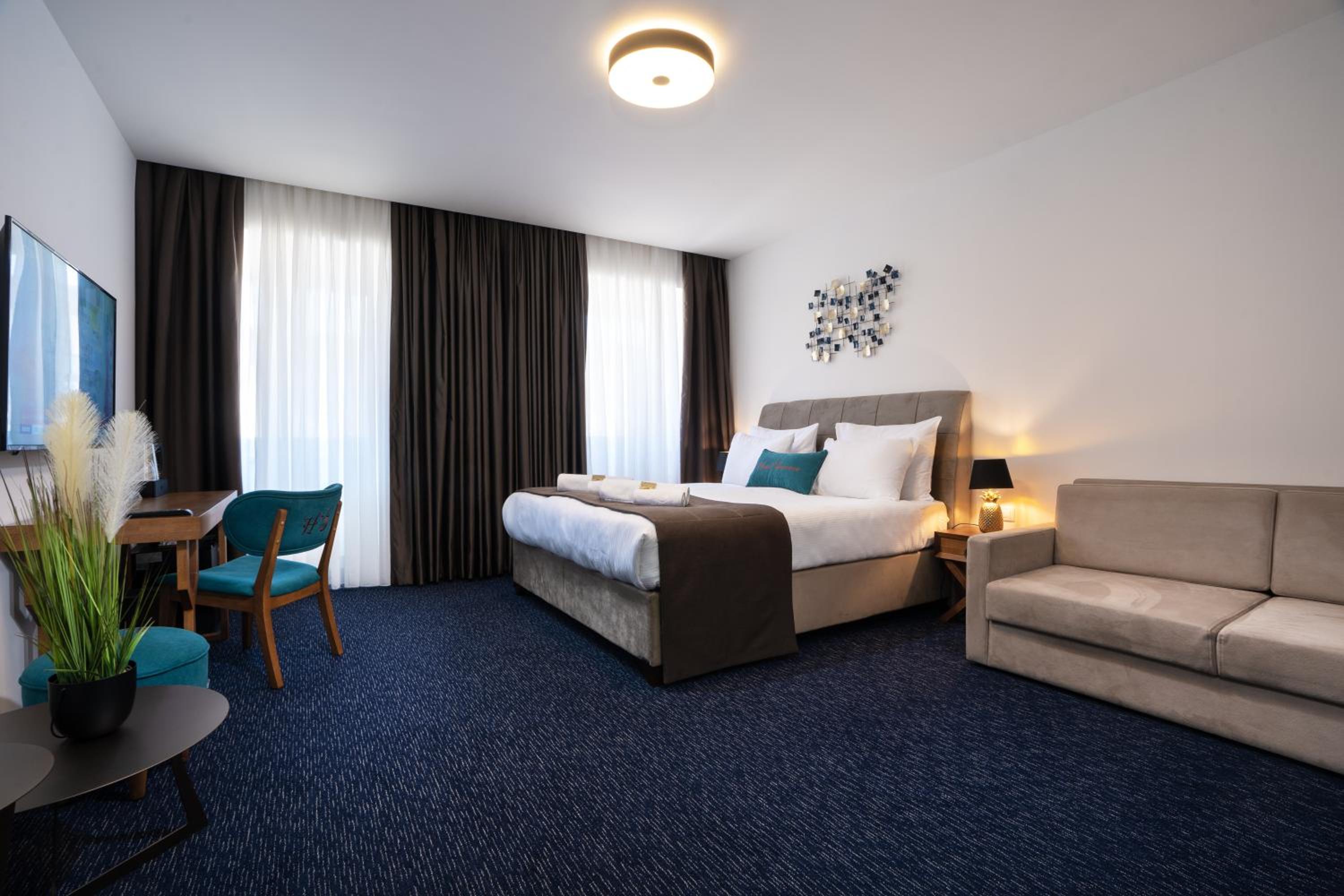 Deluxe Quadruple Room photo 1