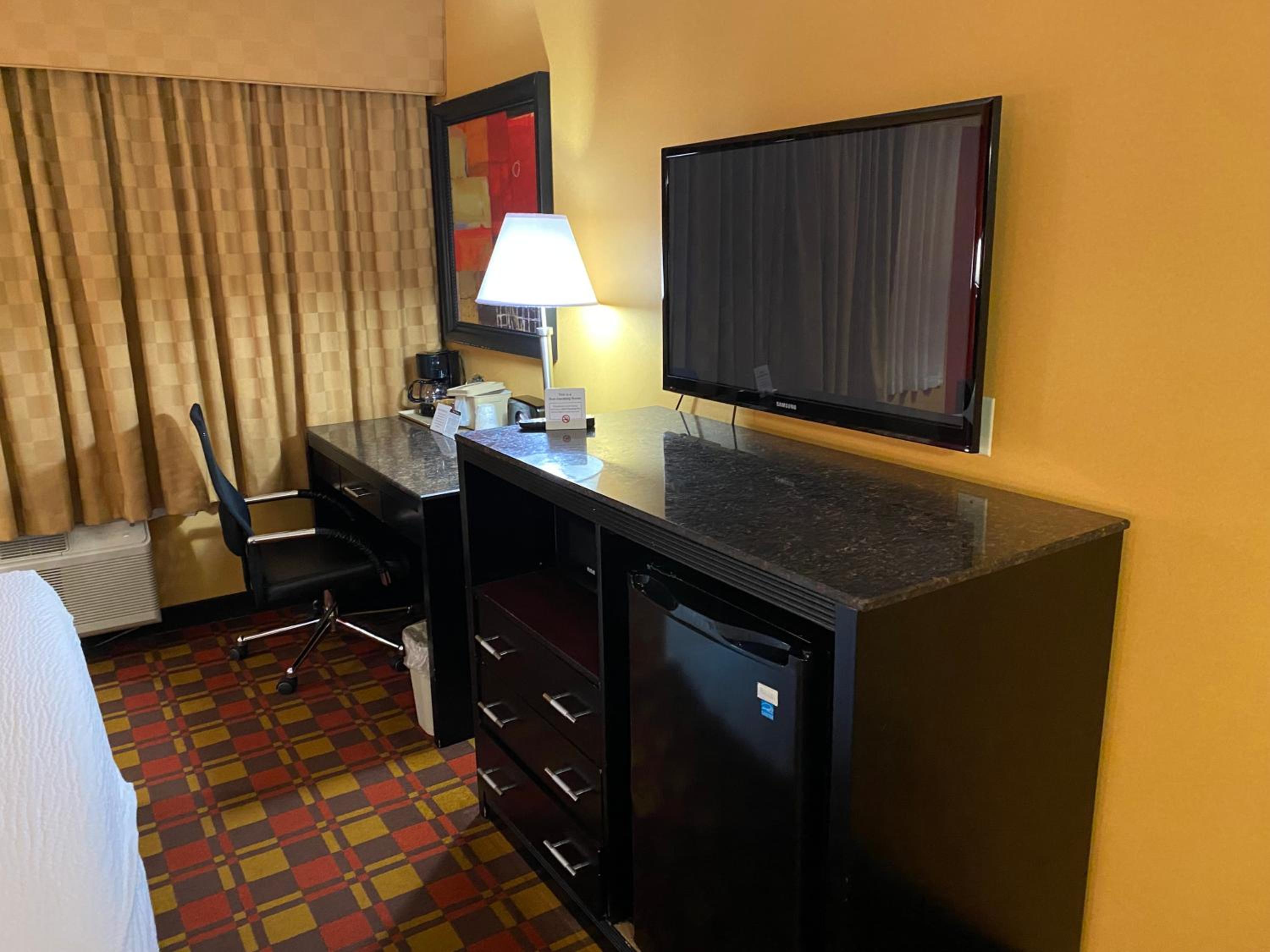 Ramada by Wyndham Rochelle Park Near Paramus, Billede 2