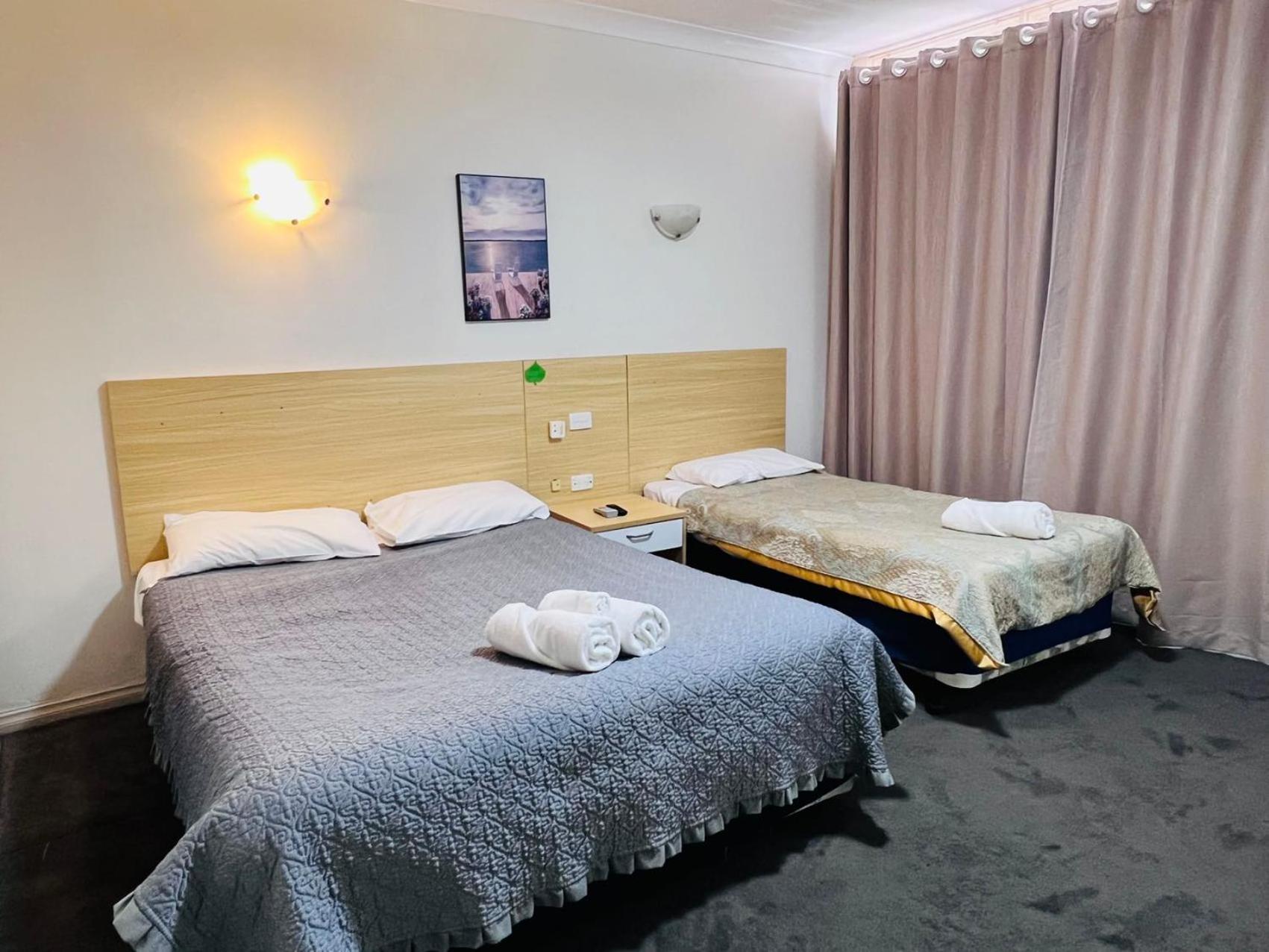 Deluxe Double or Twin Room with Spa Bath - Photo 3