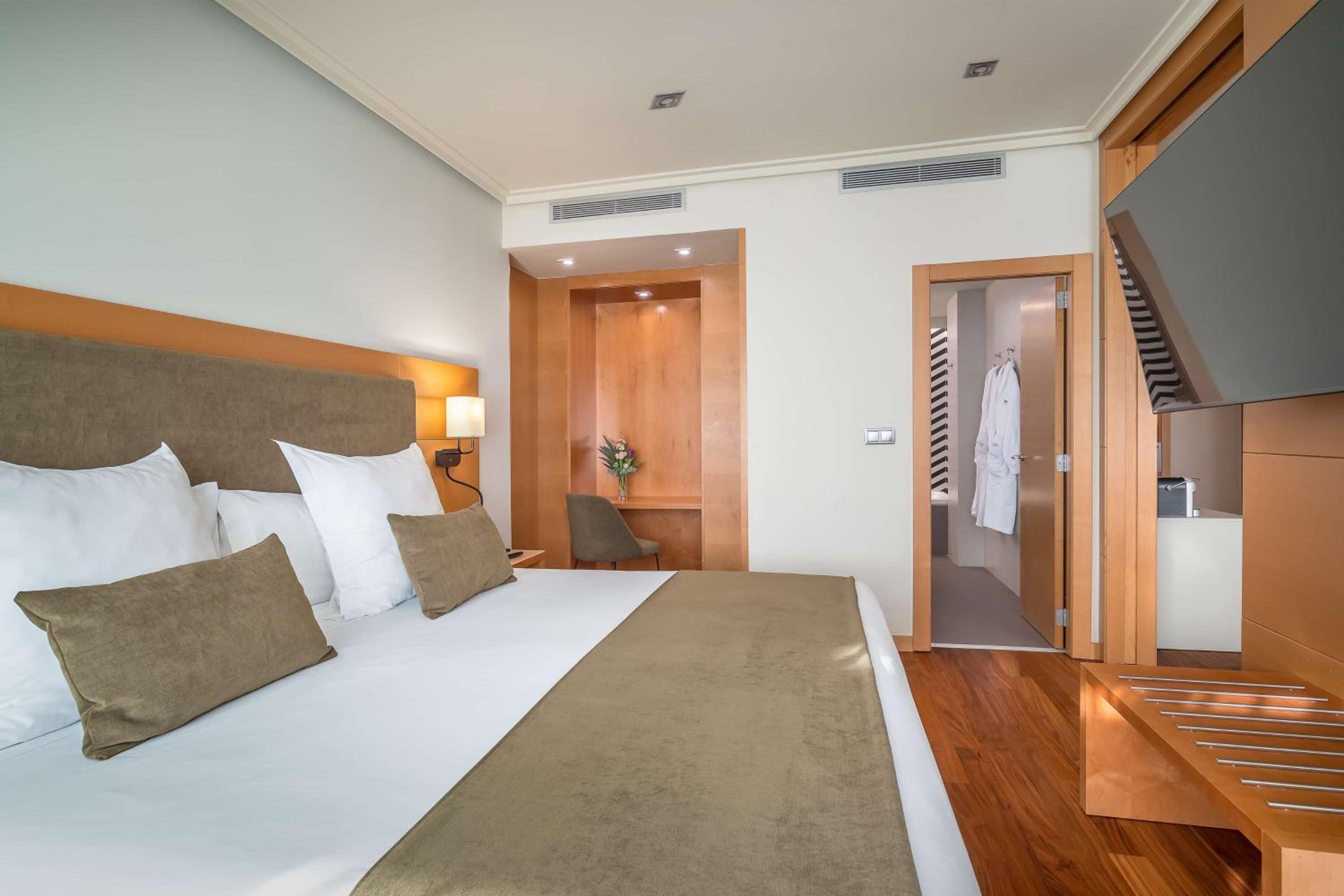 Junior Suite - Photo 9