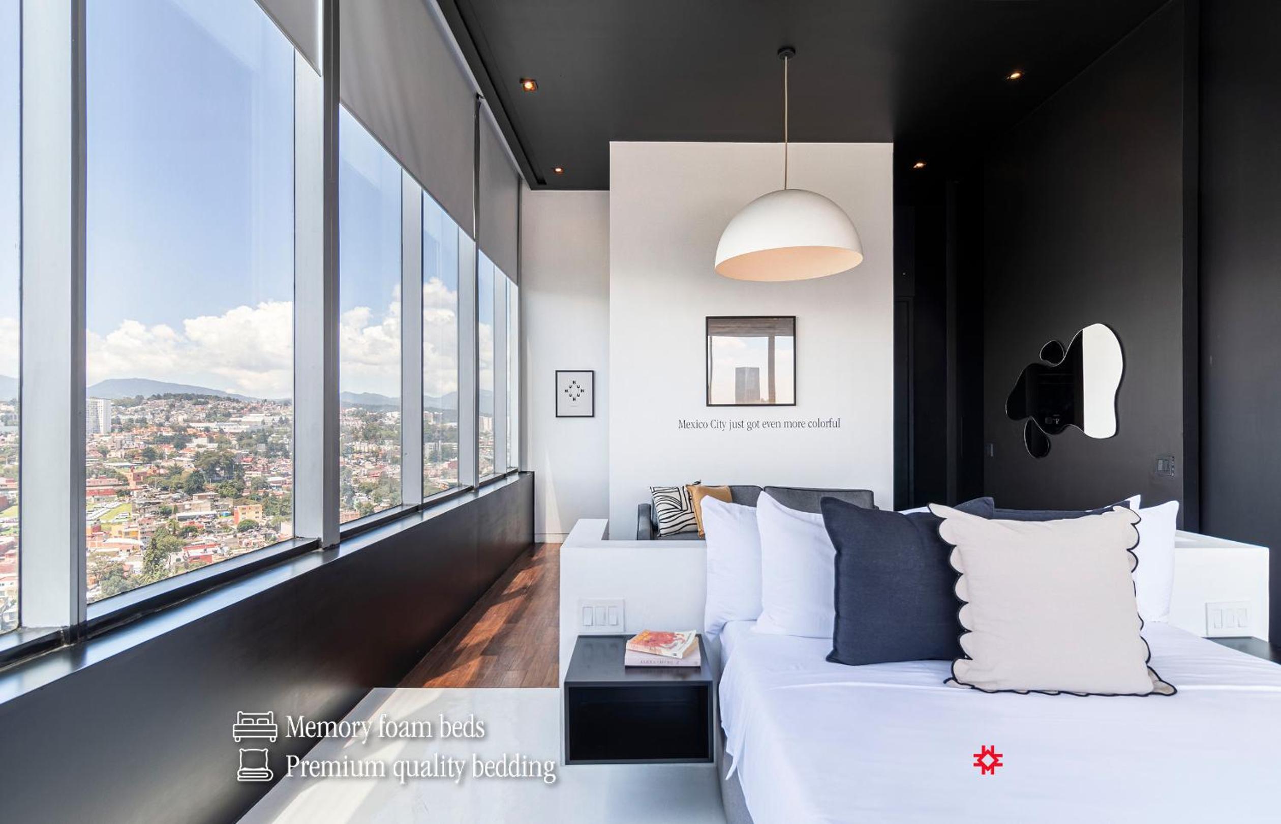 Deluxe Queen Suite - Photo 35