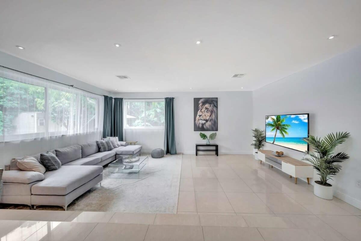 Villa photo 1