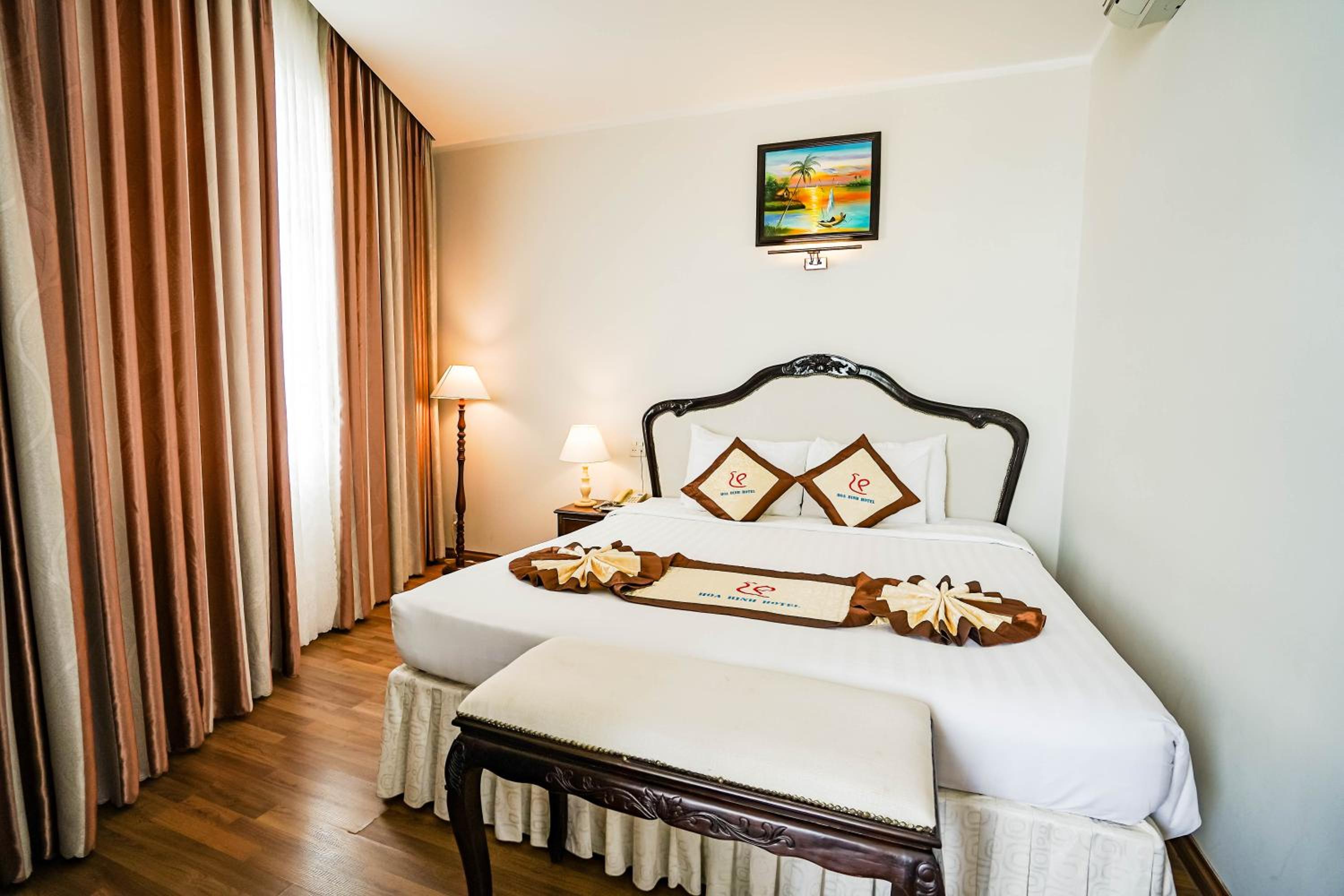 Suite - Photo 1