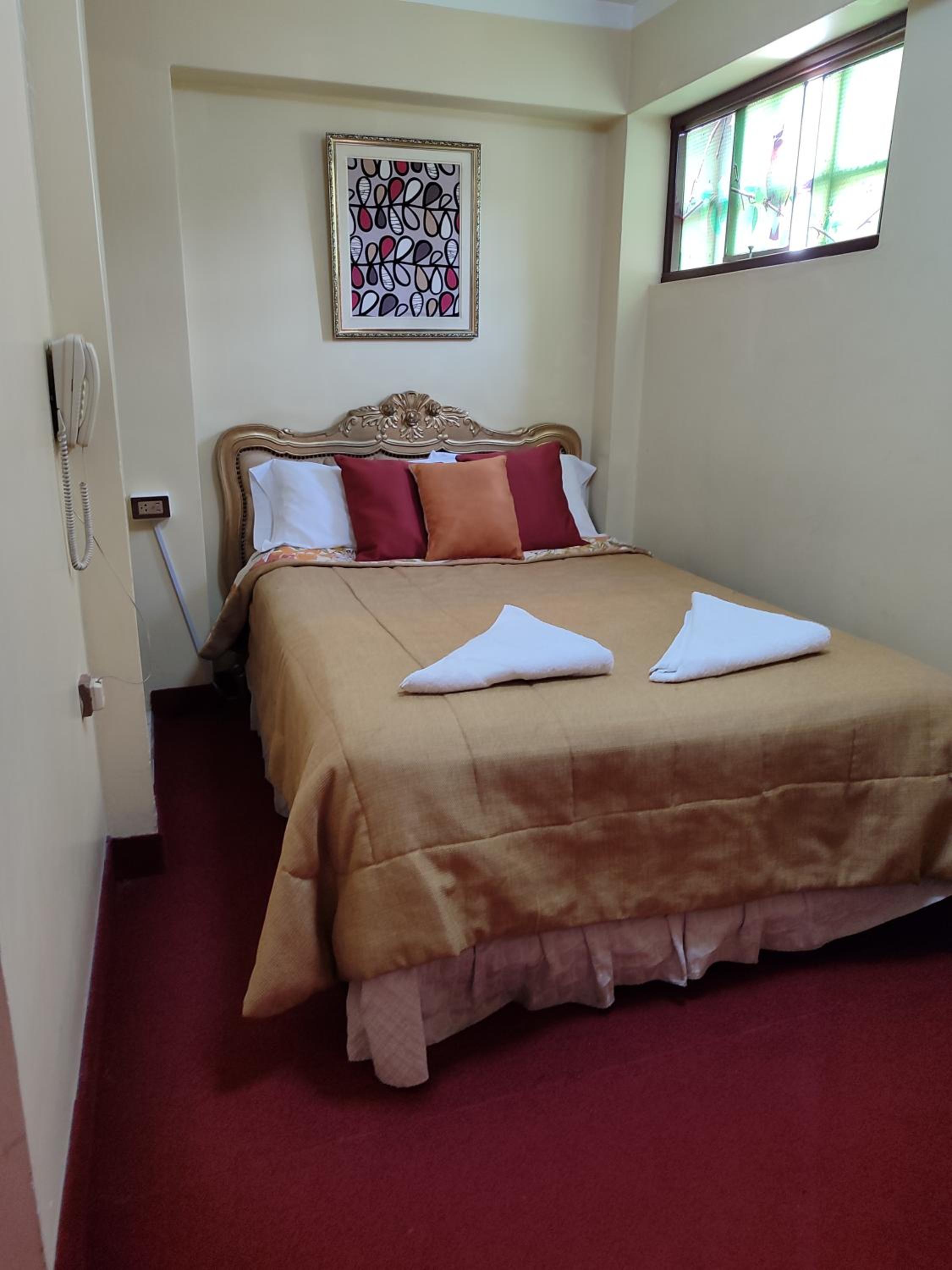 Deluxe Queen Room