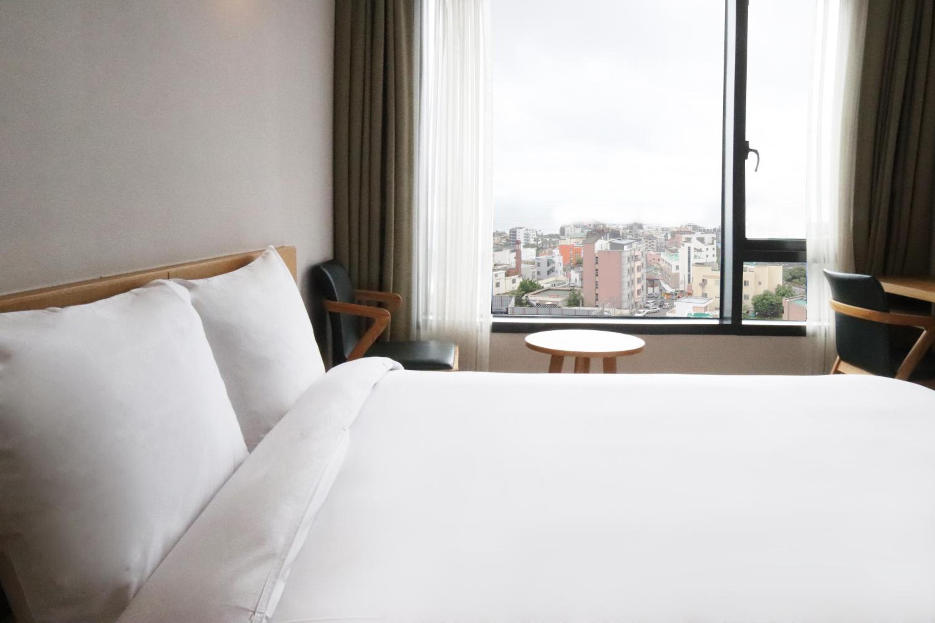 Deluxe Twin Room - Photo 1