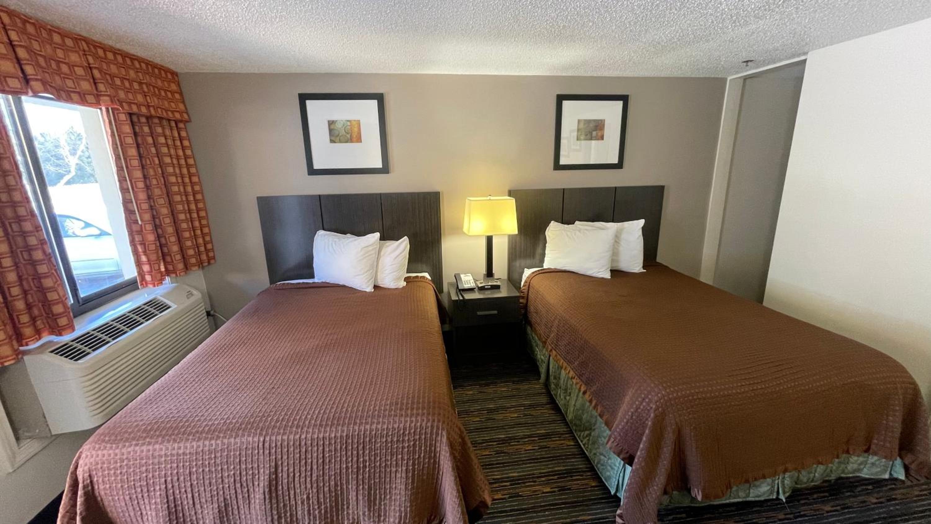 Double Room with Two Double Beds - Non-Smoking photo 2