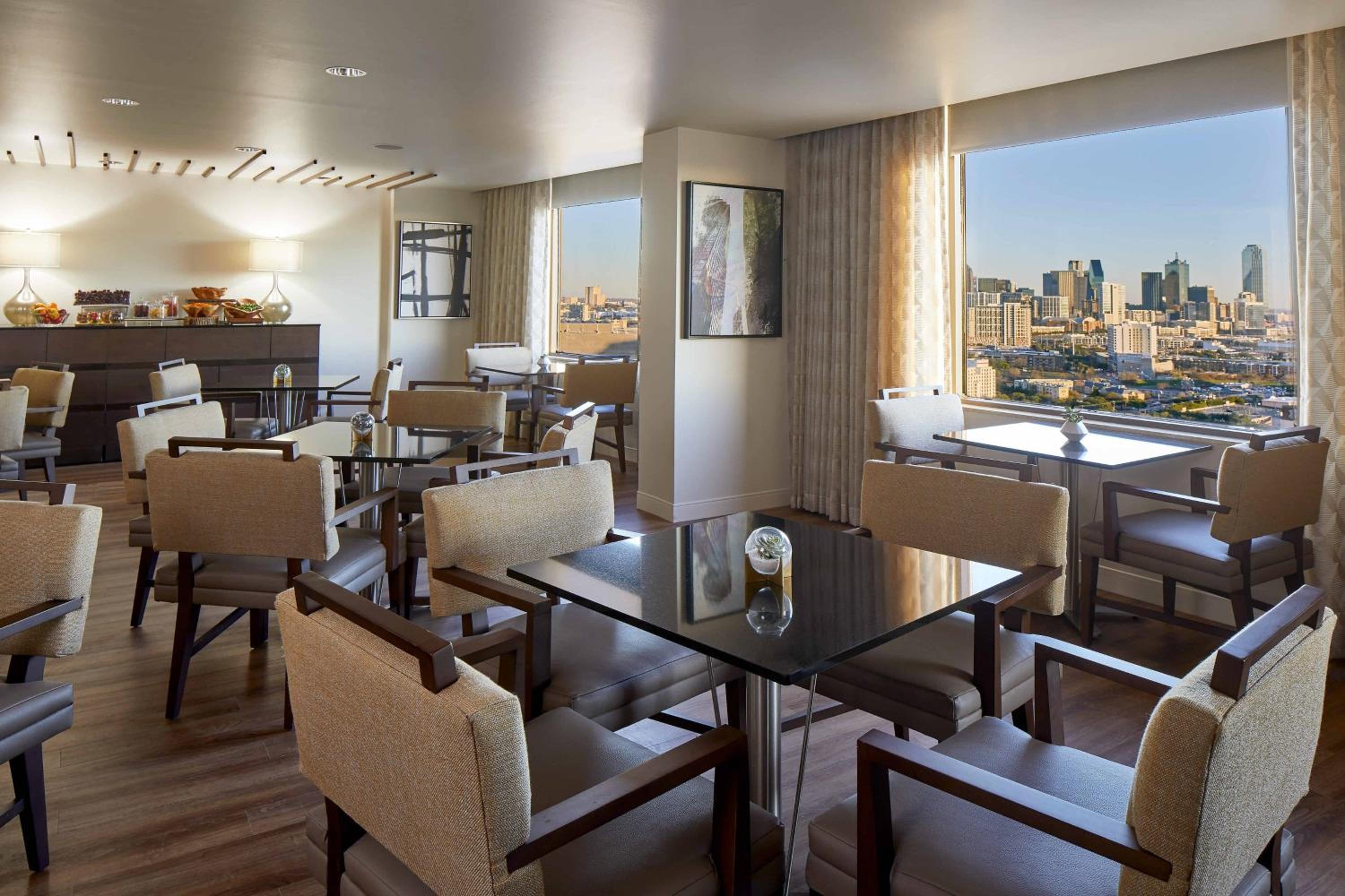 King Room - Club Level - Photo 7