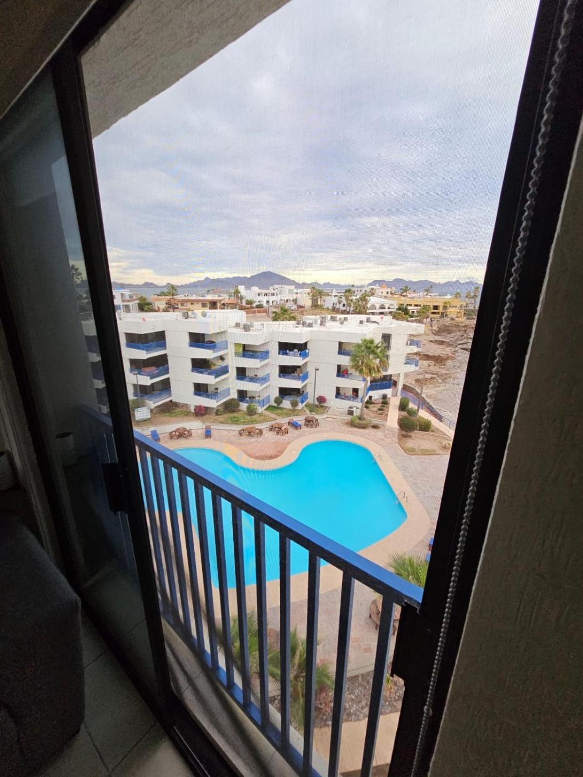 Single Room with Pool View